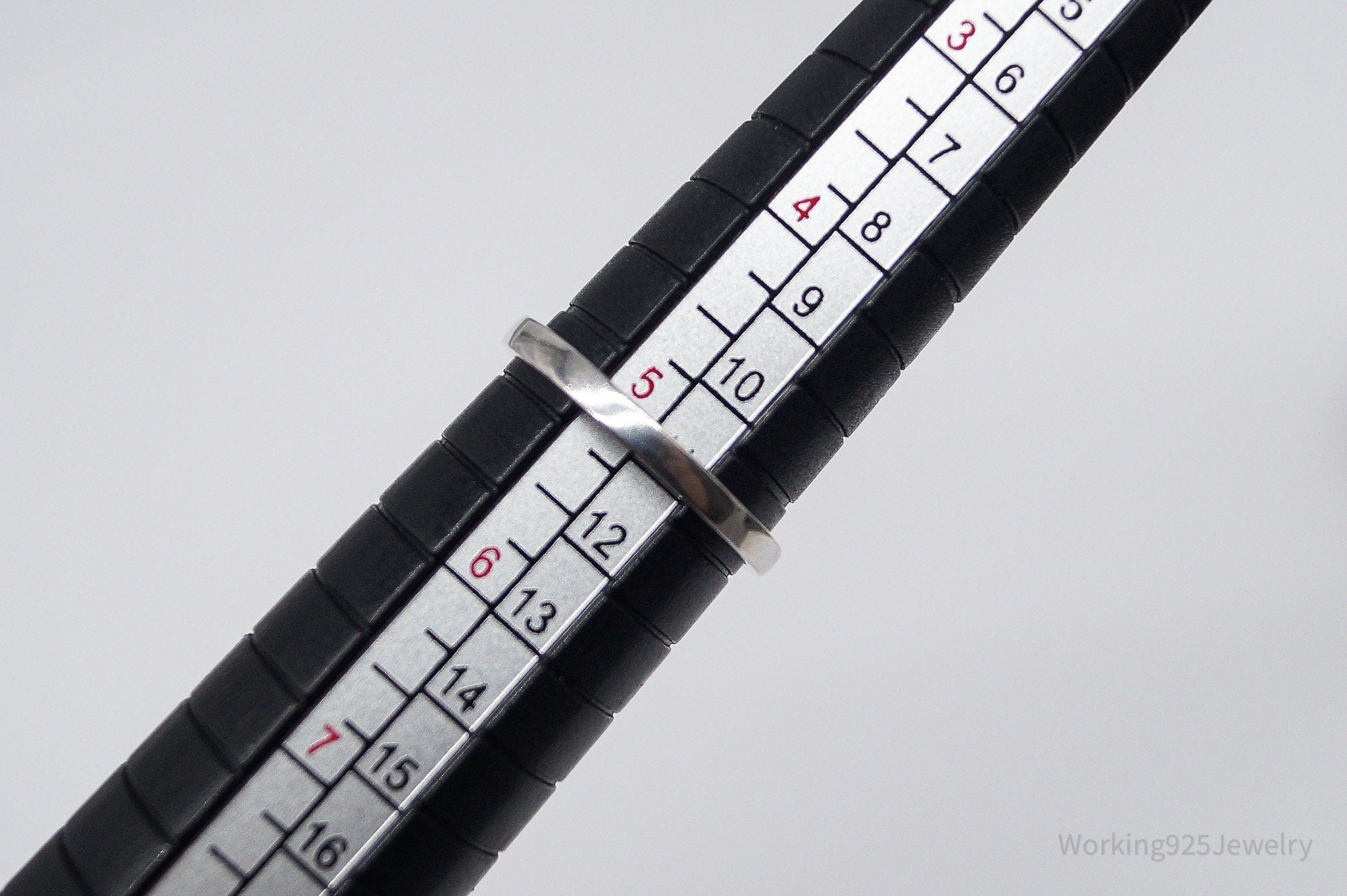 Vintage Avon Lavender Jade Sterling Silver Ring - Size 5