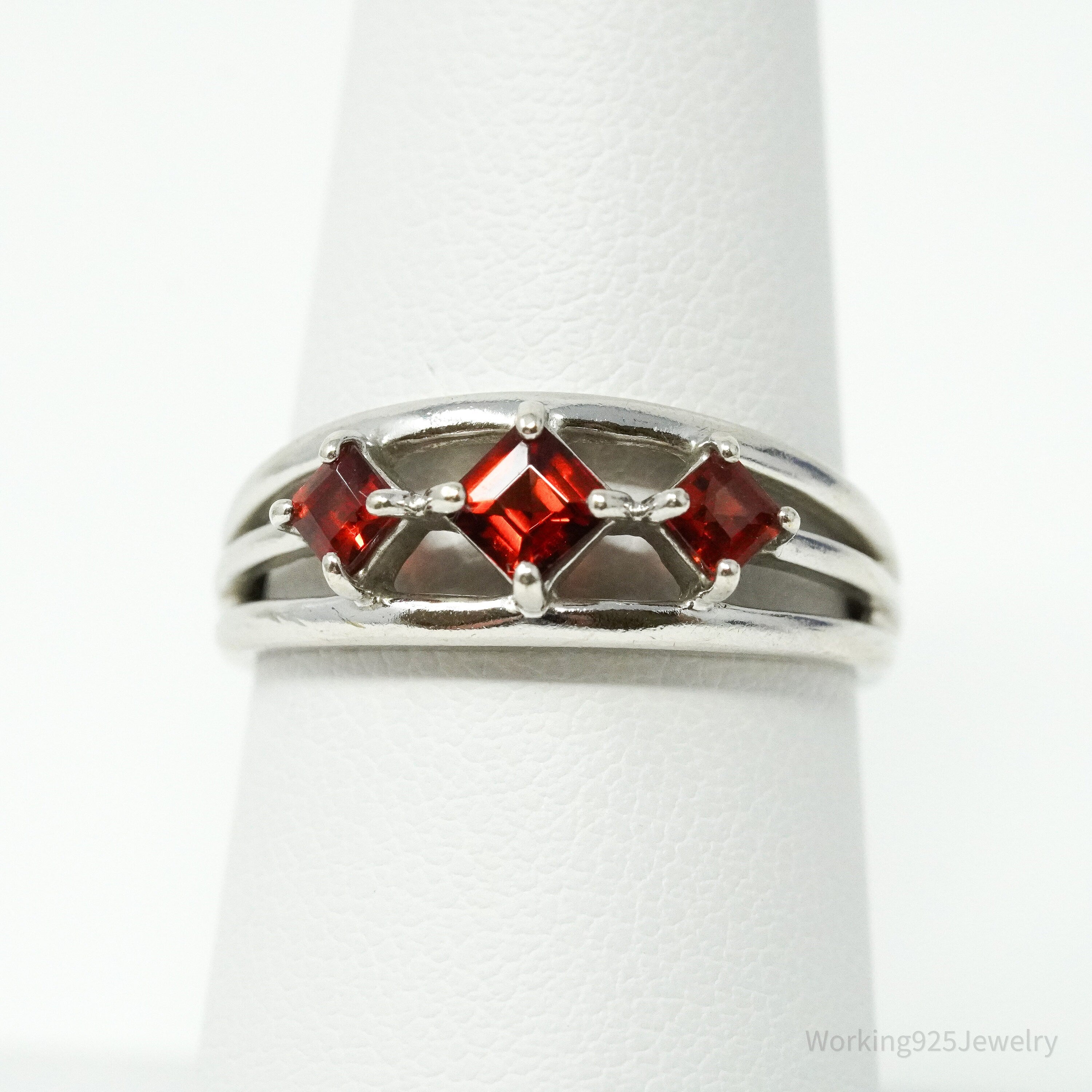 Vintage Ross Simons Garnet Sterling Silver Ring - Size 7.25