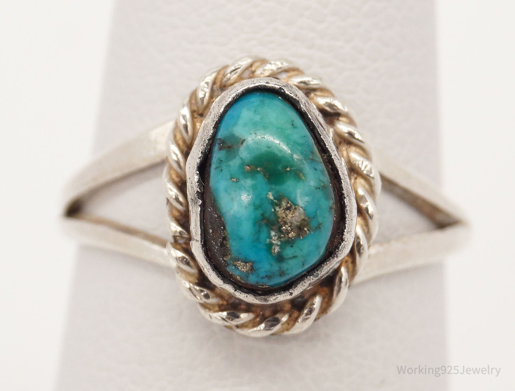 Vintage Native American Handmade Turquoise Unsigned Silver Ring Size 4.75