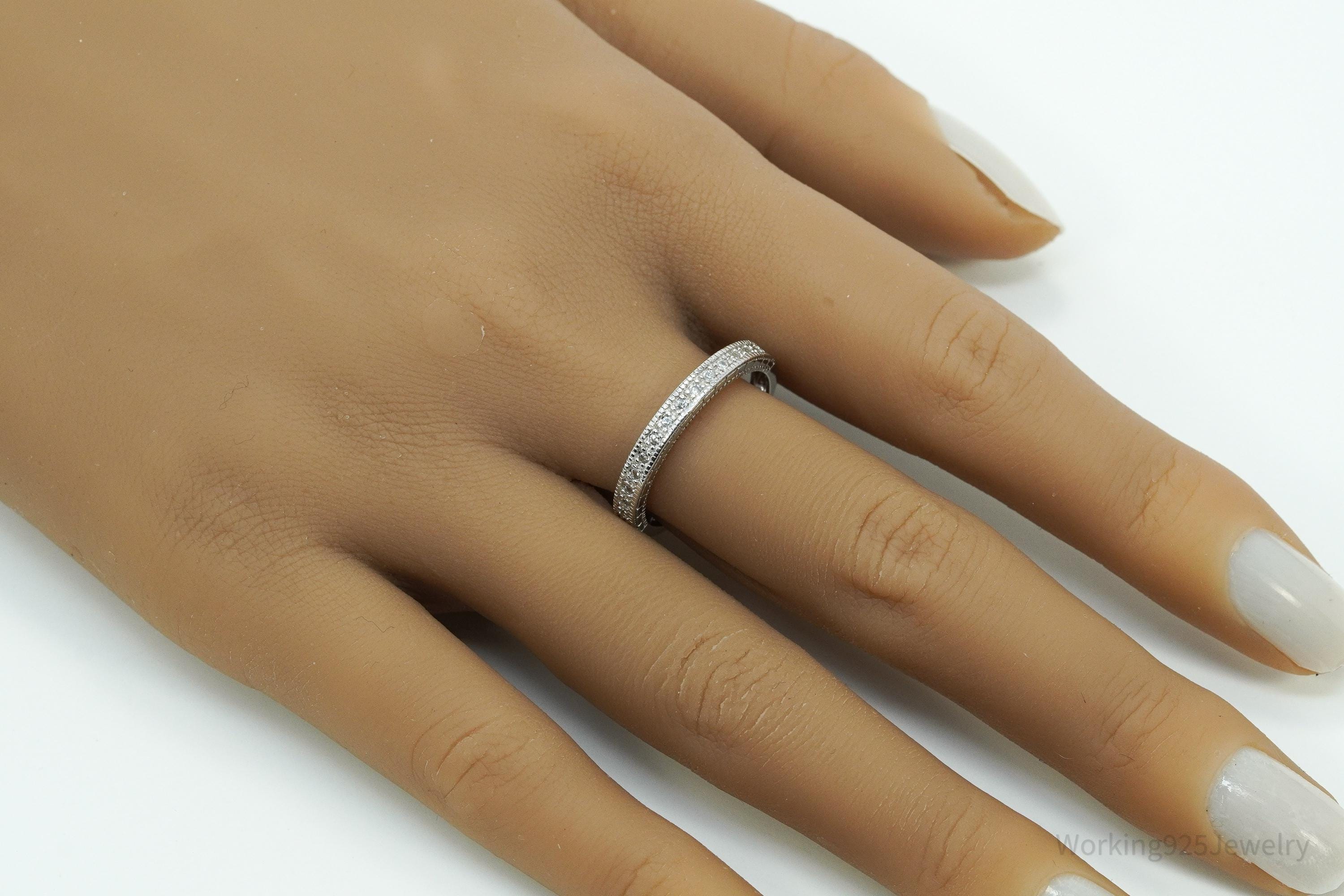 Vintage Cubic Zirconia Sterling Silver Band Ring - Size 9