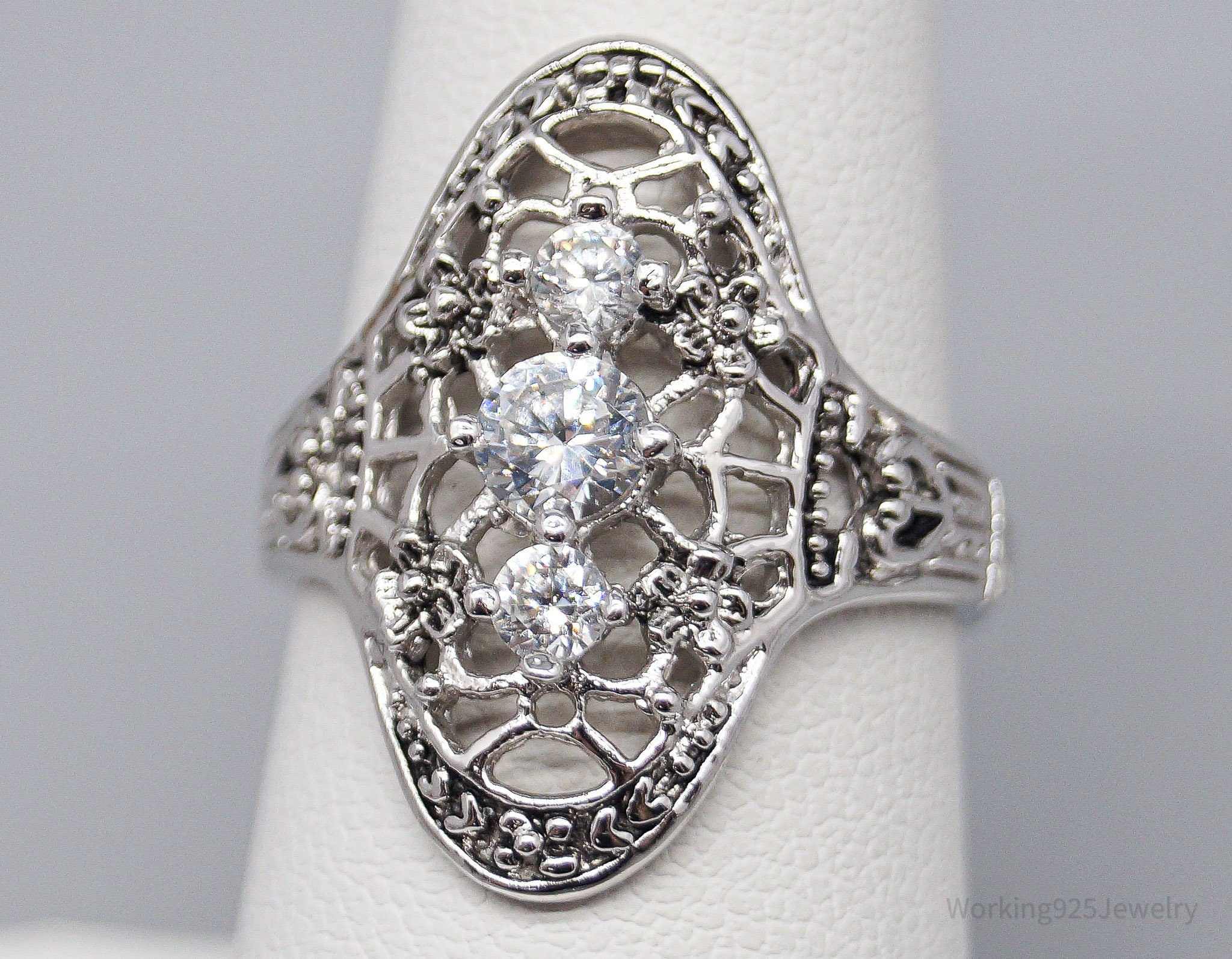 Vintage Cubic Zirconia Sterling Silver Ring - Size 7