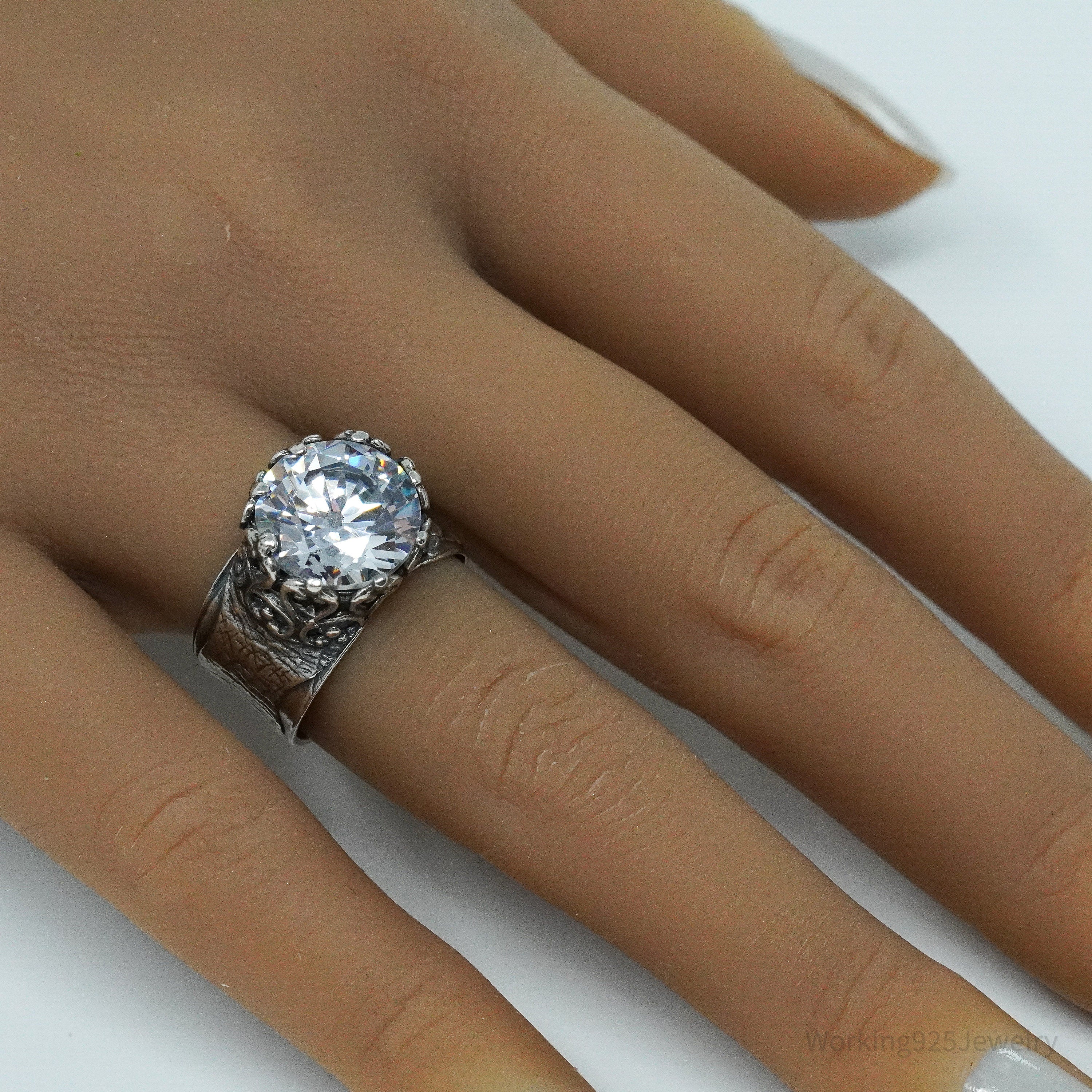 Vintage Designer Large Cubic Zirconia Sterling Silver Ring - Size 7.5