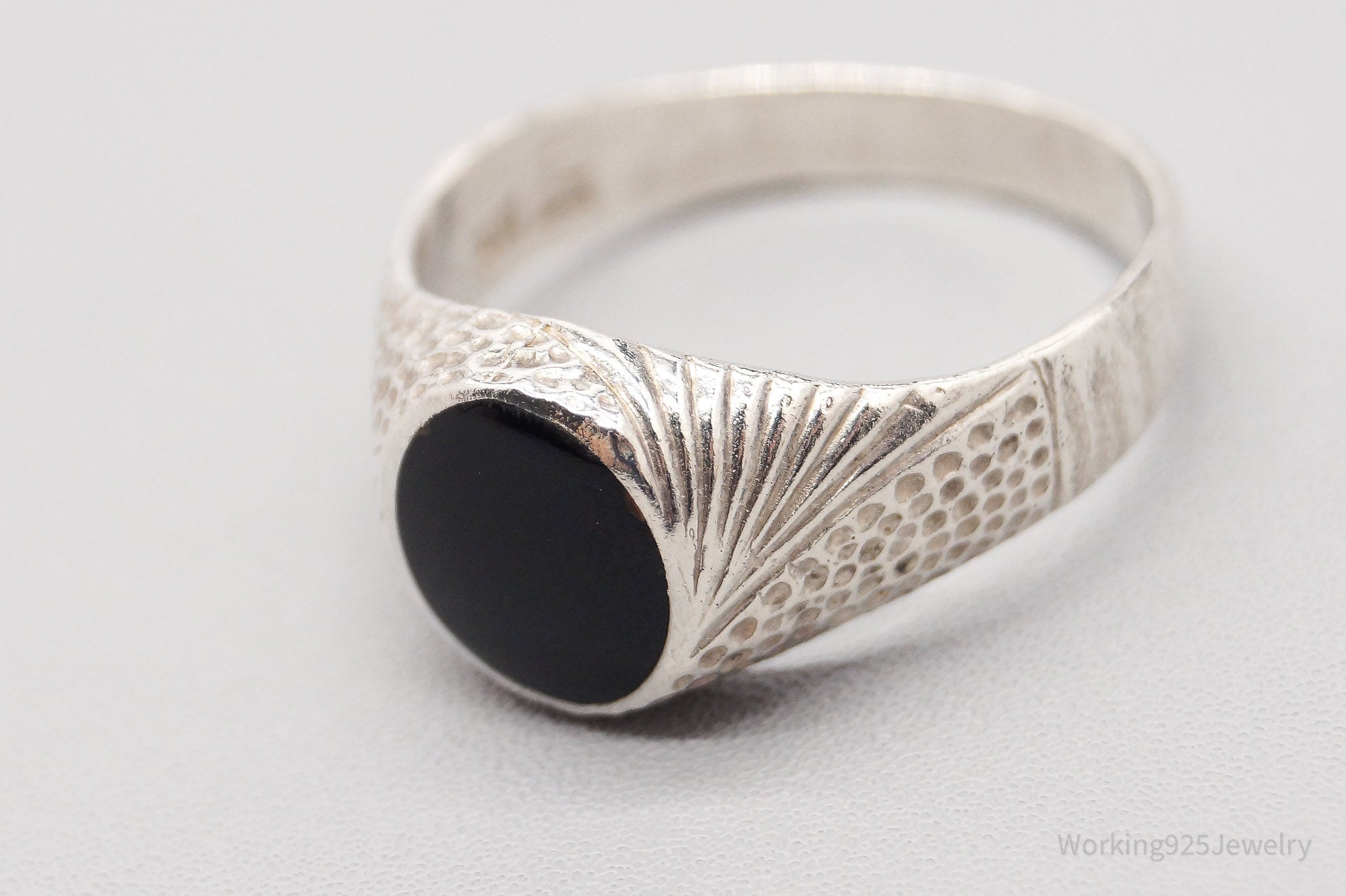Vintage Black Onyx Sterling Silver Ring - Size 8.75