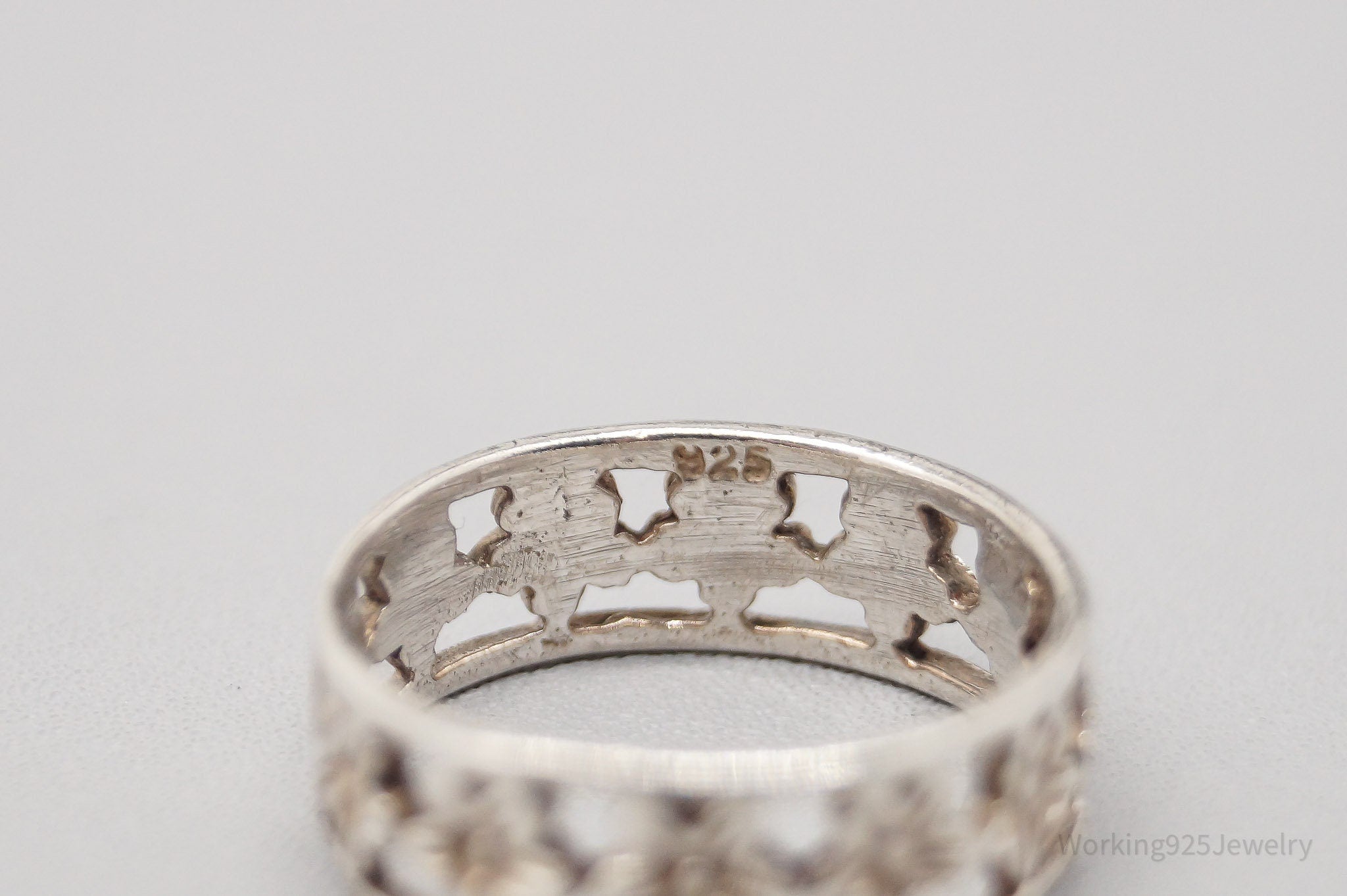 Vintage Flowers Design Cut Out Sterling Silver Band Ring - Size 5.75