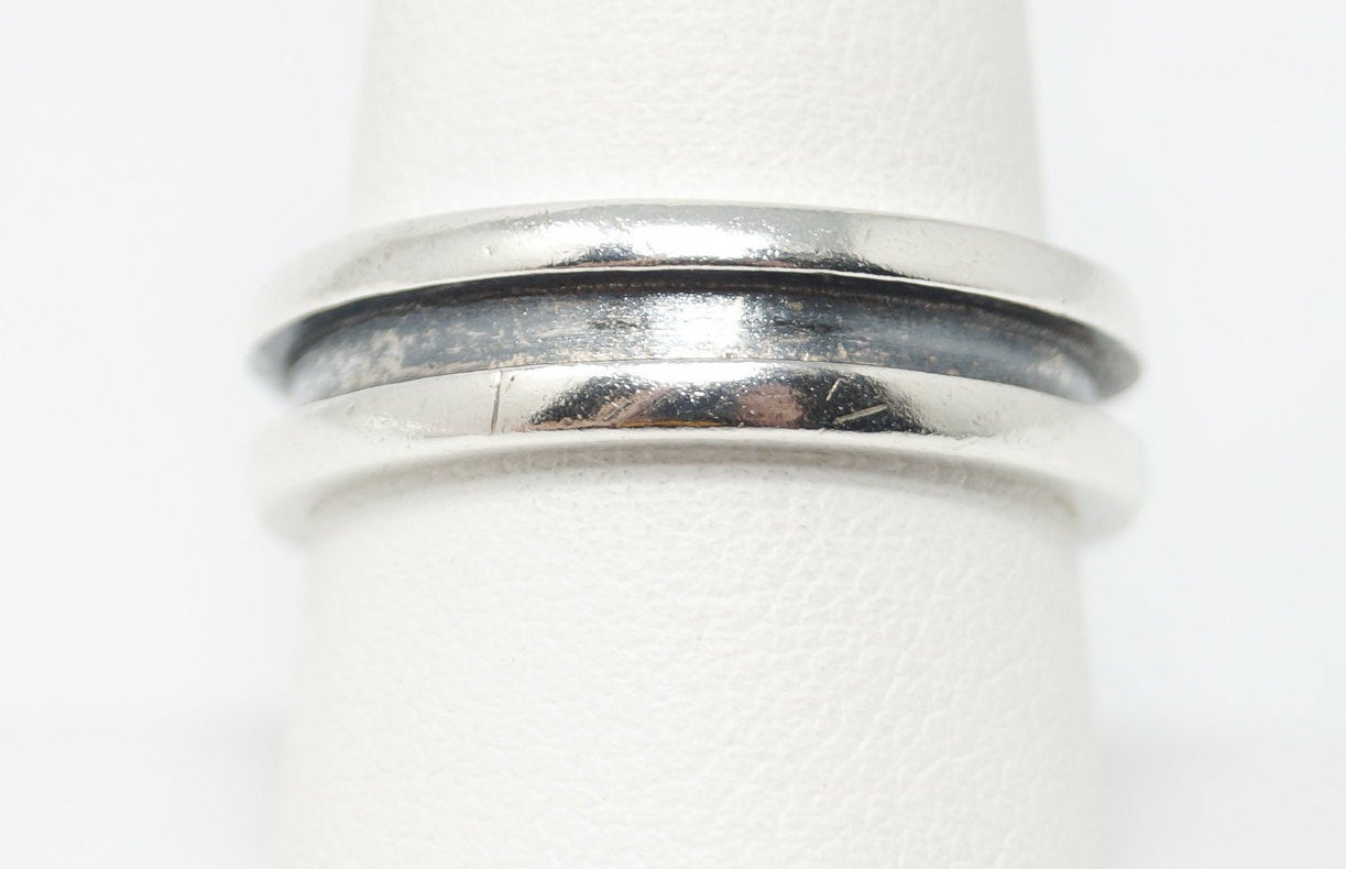 Vintage Mexico Designer Oxidized Sterling Silver Band Ring - Size 8.75