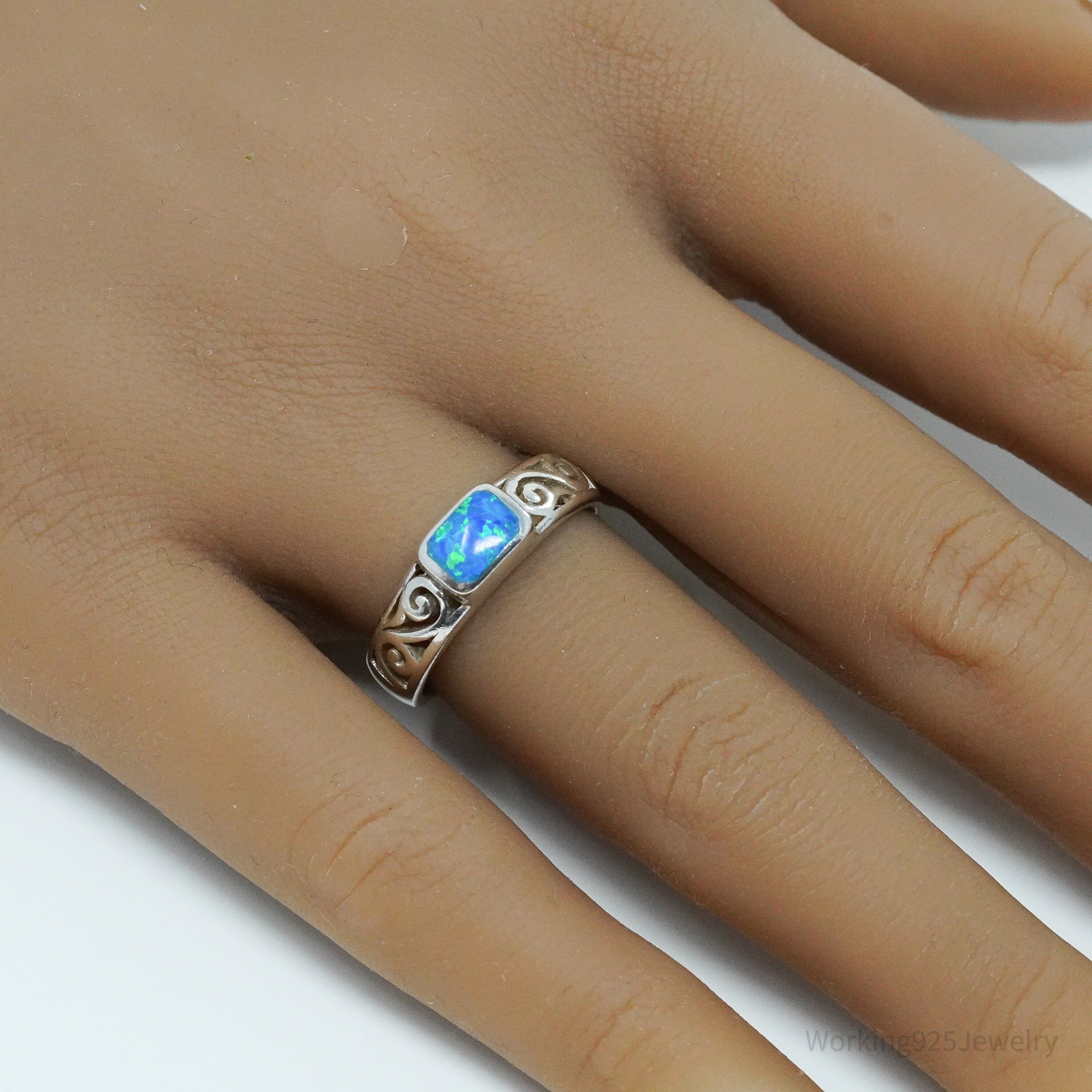 Vintage Lab Opal Sterling Silver Ring - Size 7.25