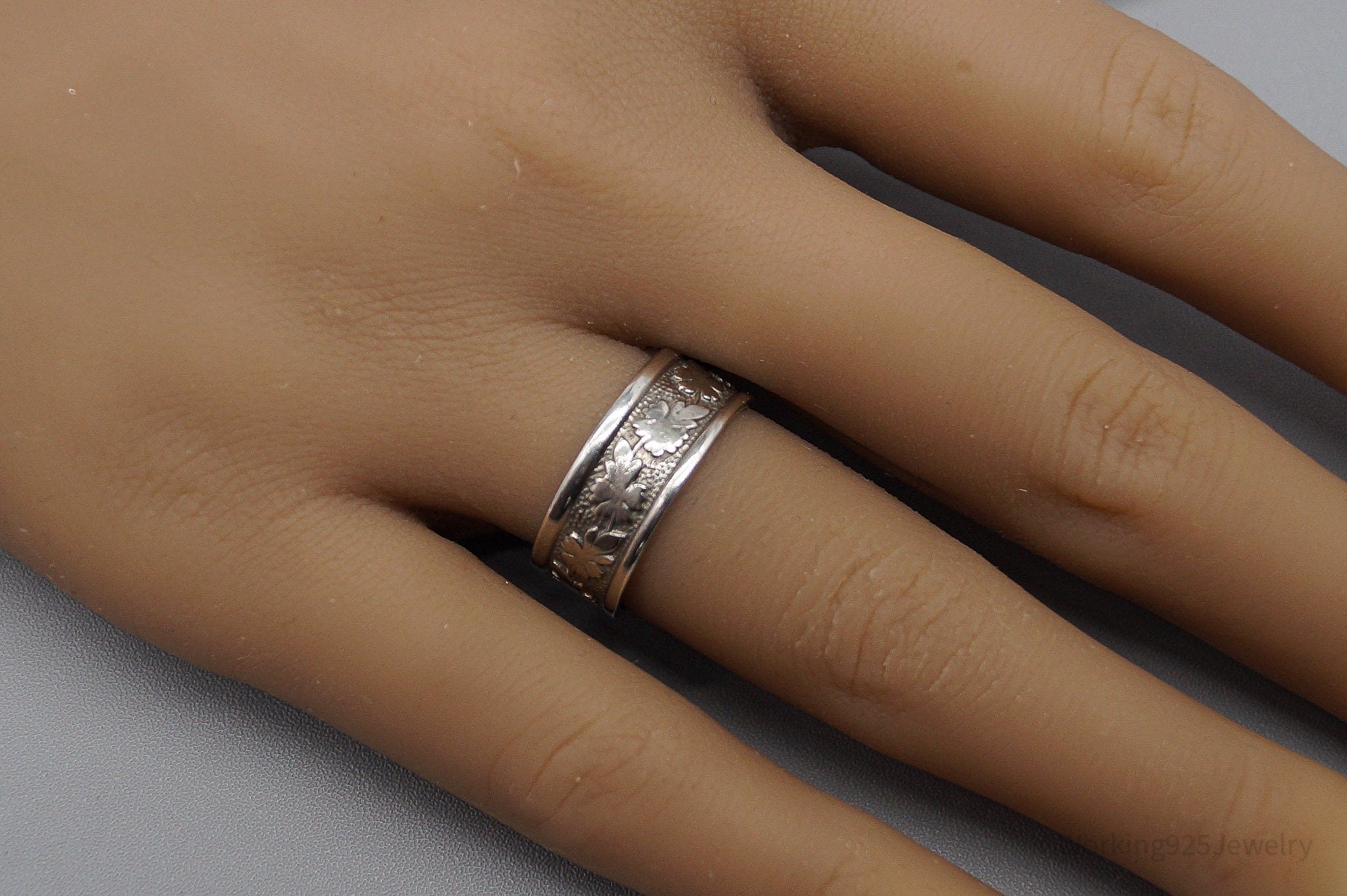 Vintage ESPO Leaves Pattern Sterling Silver Band Ring - Size 7.25
