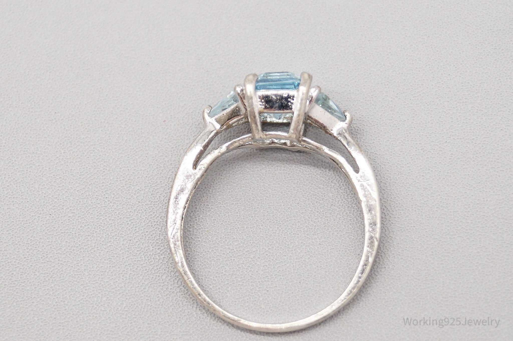 Vintage Ross Simons Blue Topaz Sterling Silver Ring - Size 8.25