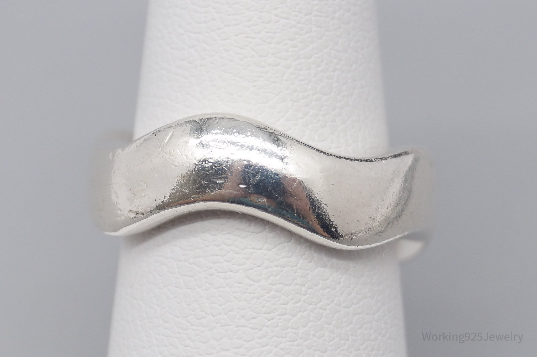 Vintage Modernist Wave Style Sterling Silver Band Ring - Size 7