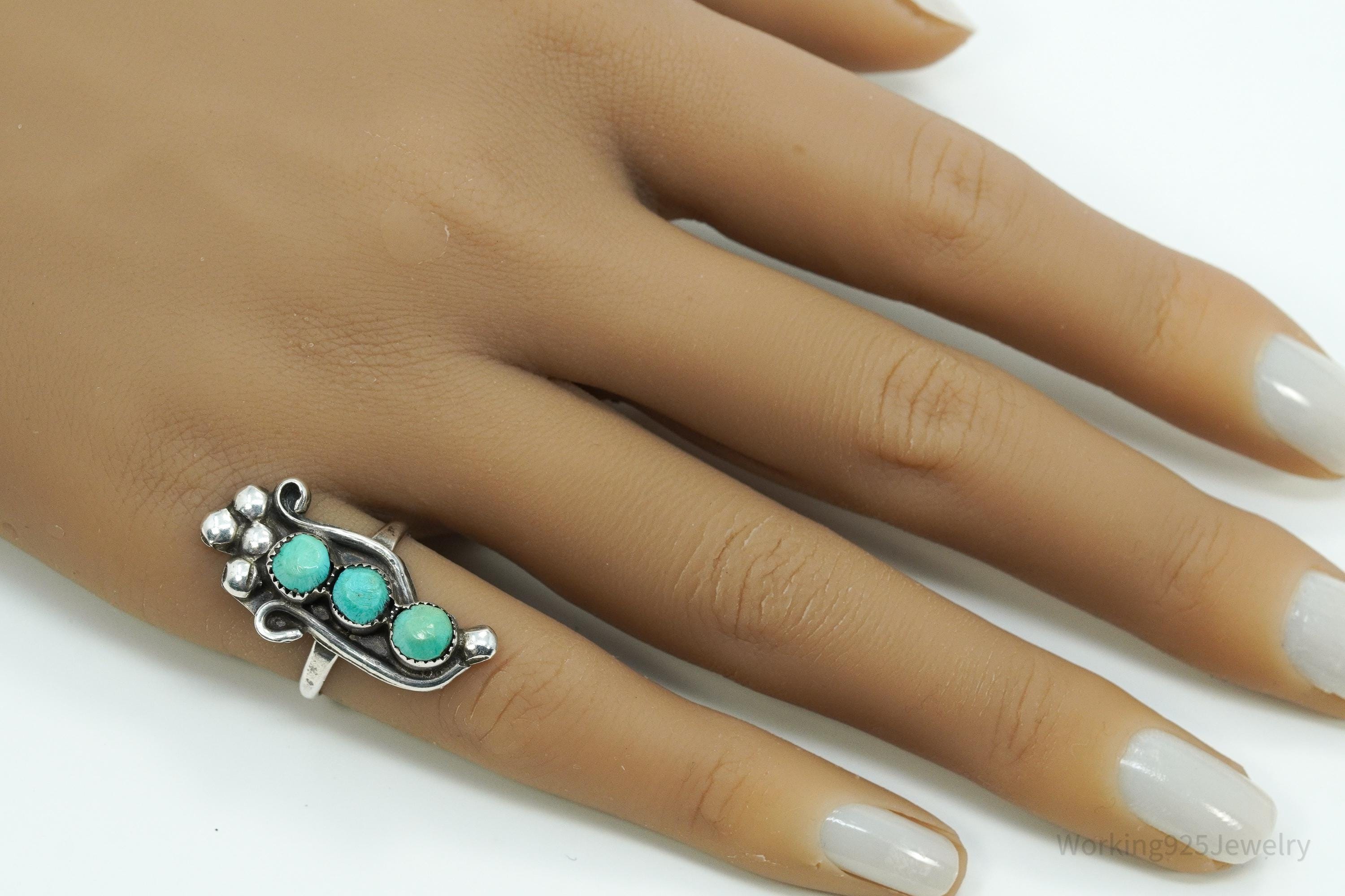 Vintage Native American Turquoise Unsigned Silver Ring - Size 6