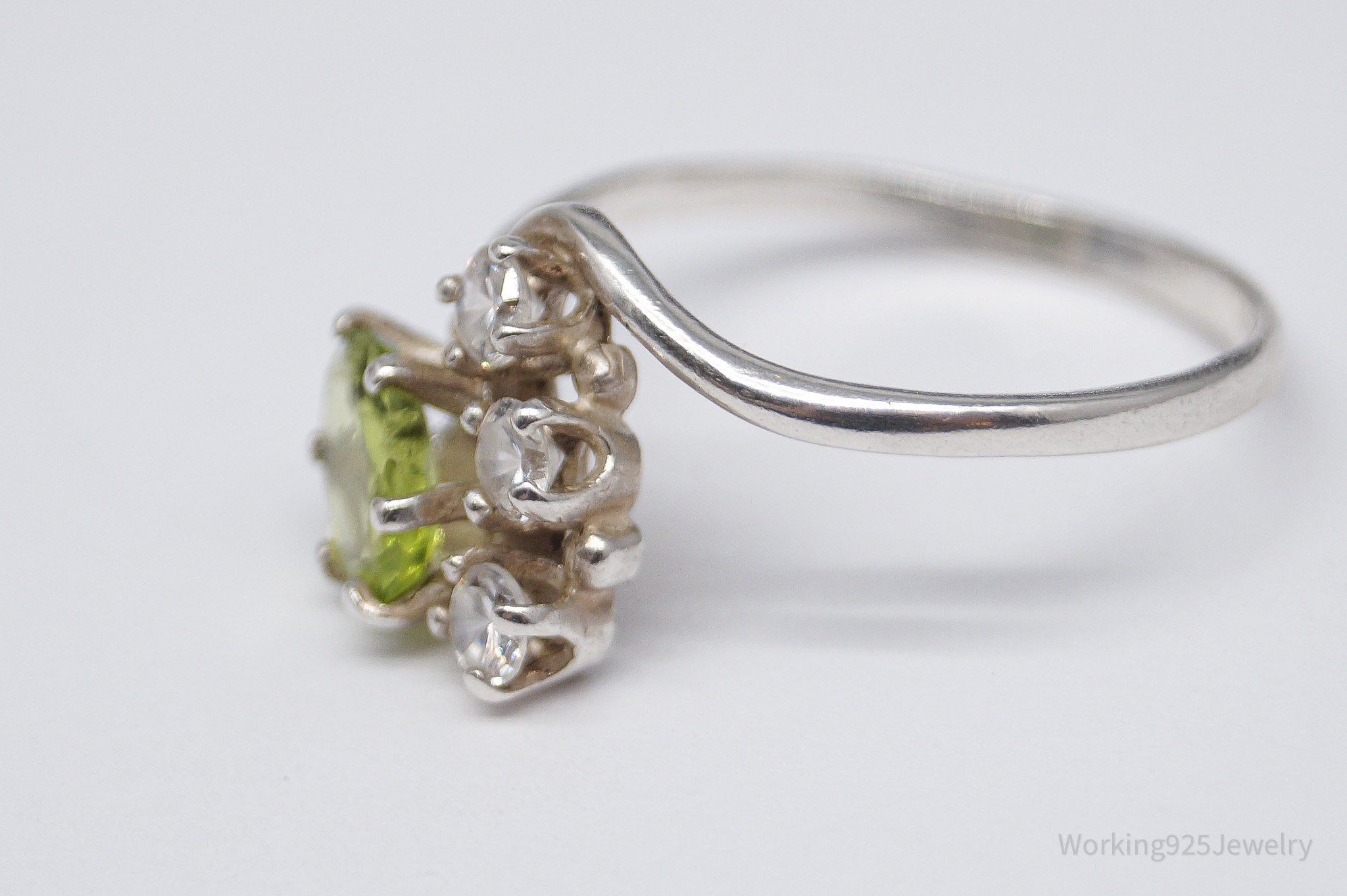 Vintage Peridot & Cubic Zirconia Sterling Silver Ring - Size 8.25