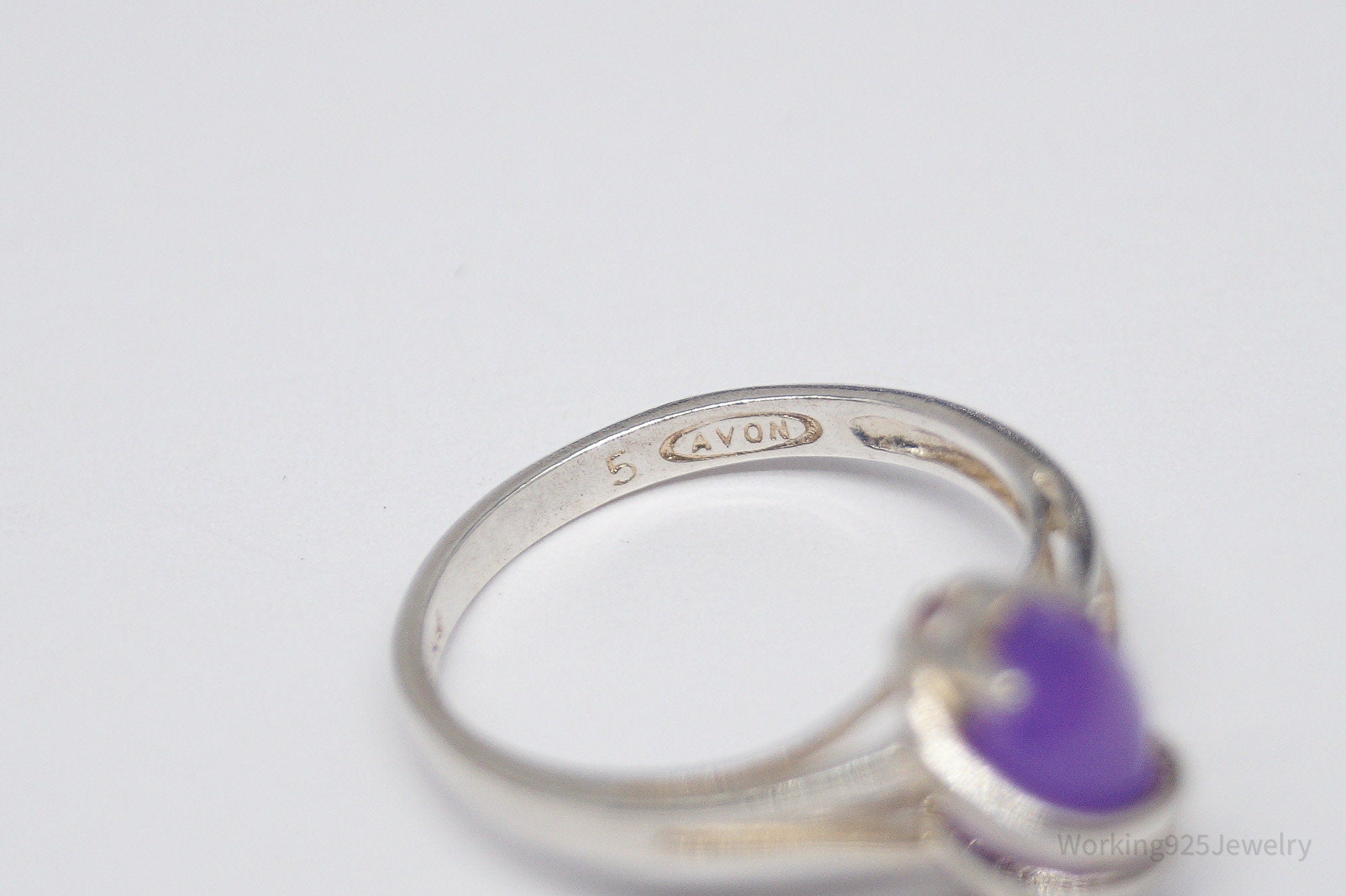 Vintage Avon Lavender Jade Sterling Silver Ring - Size 5