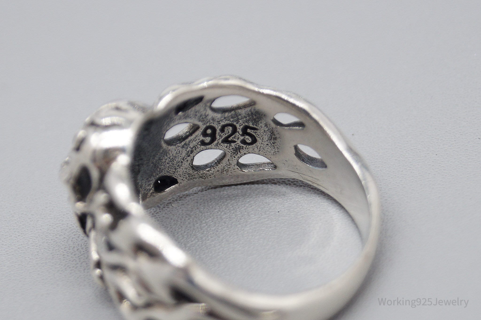 Vintage Detailed Flaming Skull & Cross Bones Sterling Silver Ring - Size 8.75