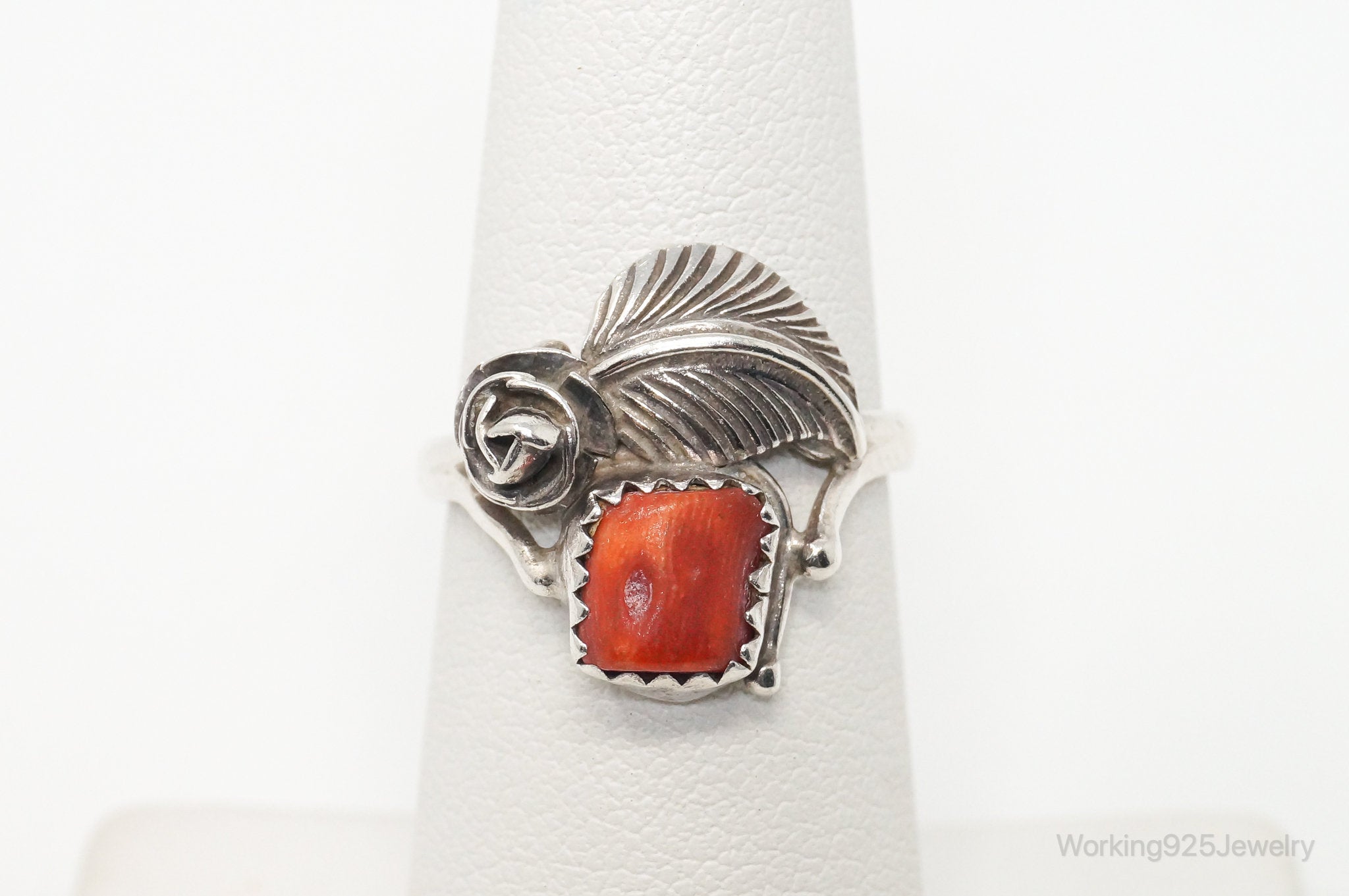 Vintage Native American Coral Handmade Unsigned Sterling Silver Ring - Sz 6.5