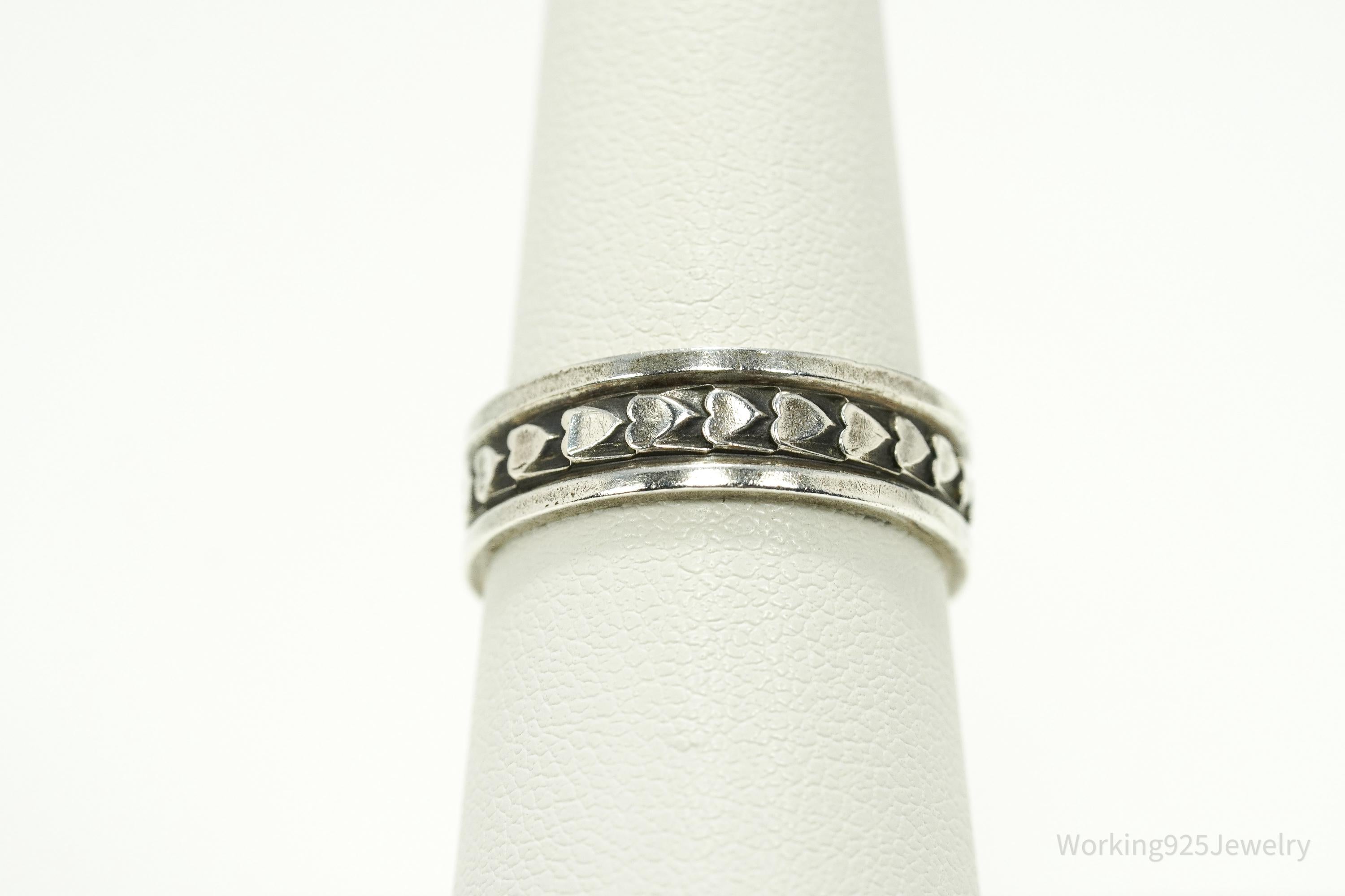 Antique Hearts Pattern Sterling Silver Band Ring - Size 7.5