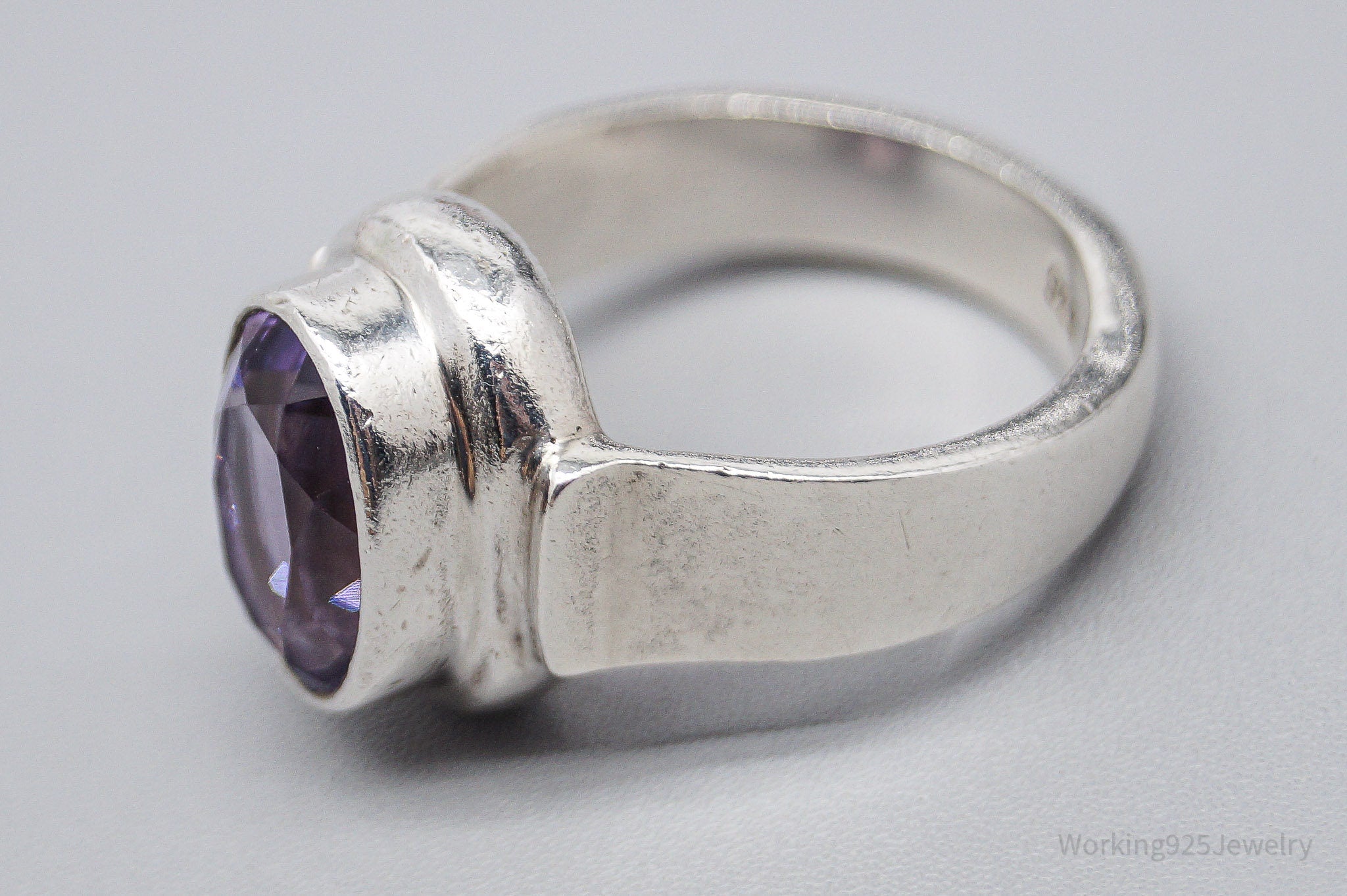 Vintage Amethyst Modernist Sterling Silver Ring - Size 9.5