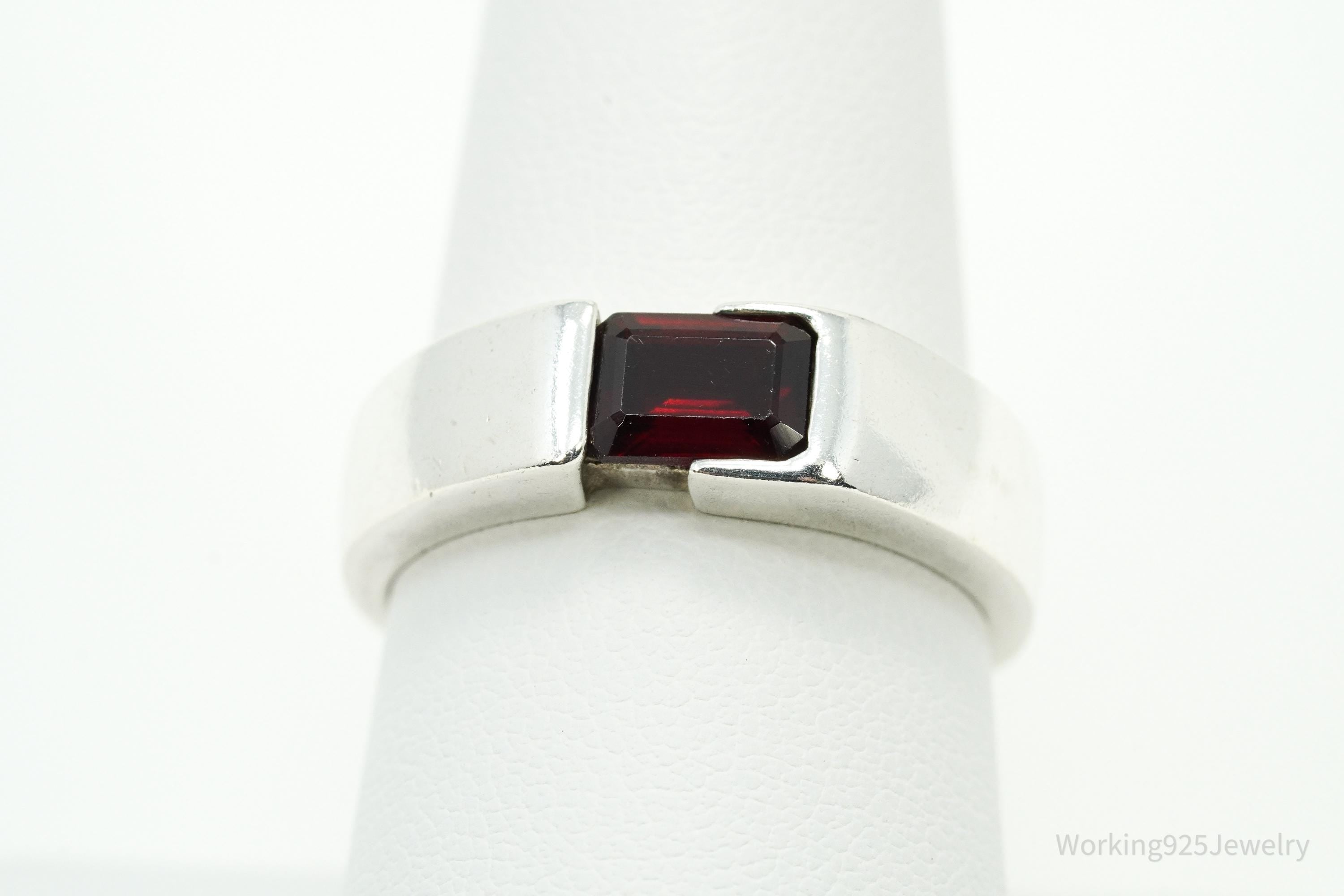 Vintage Garnet Modernist Style Sterling Silver Ring - Size 8.75