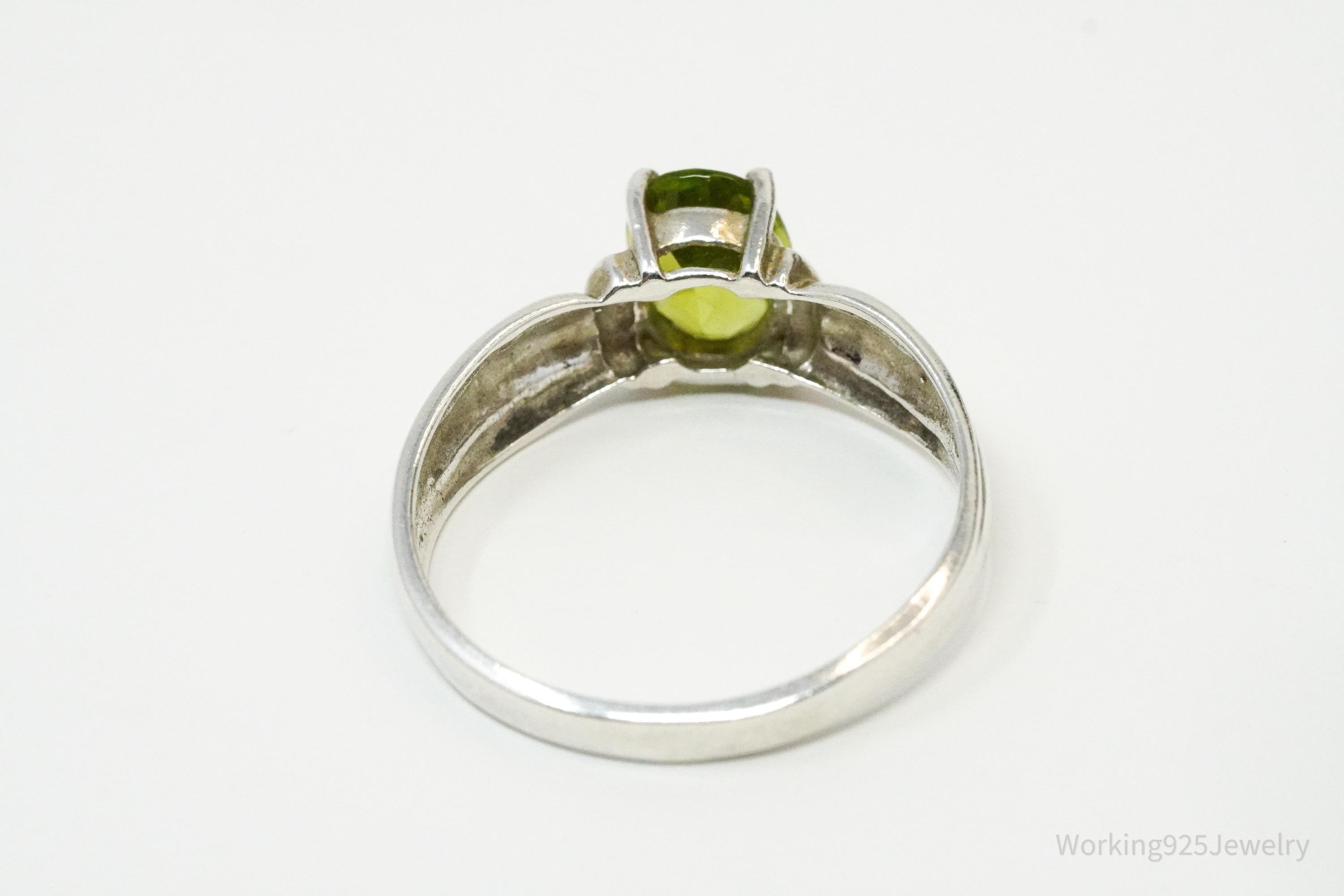 Vintage Green Peridot Sterling Silver Ring - Size 9.5