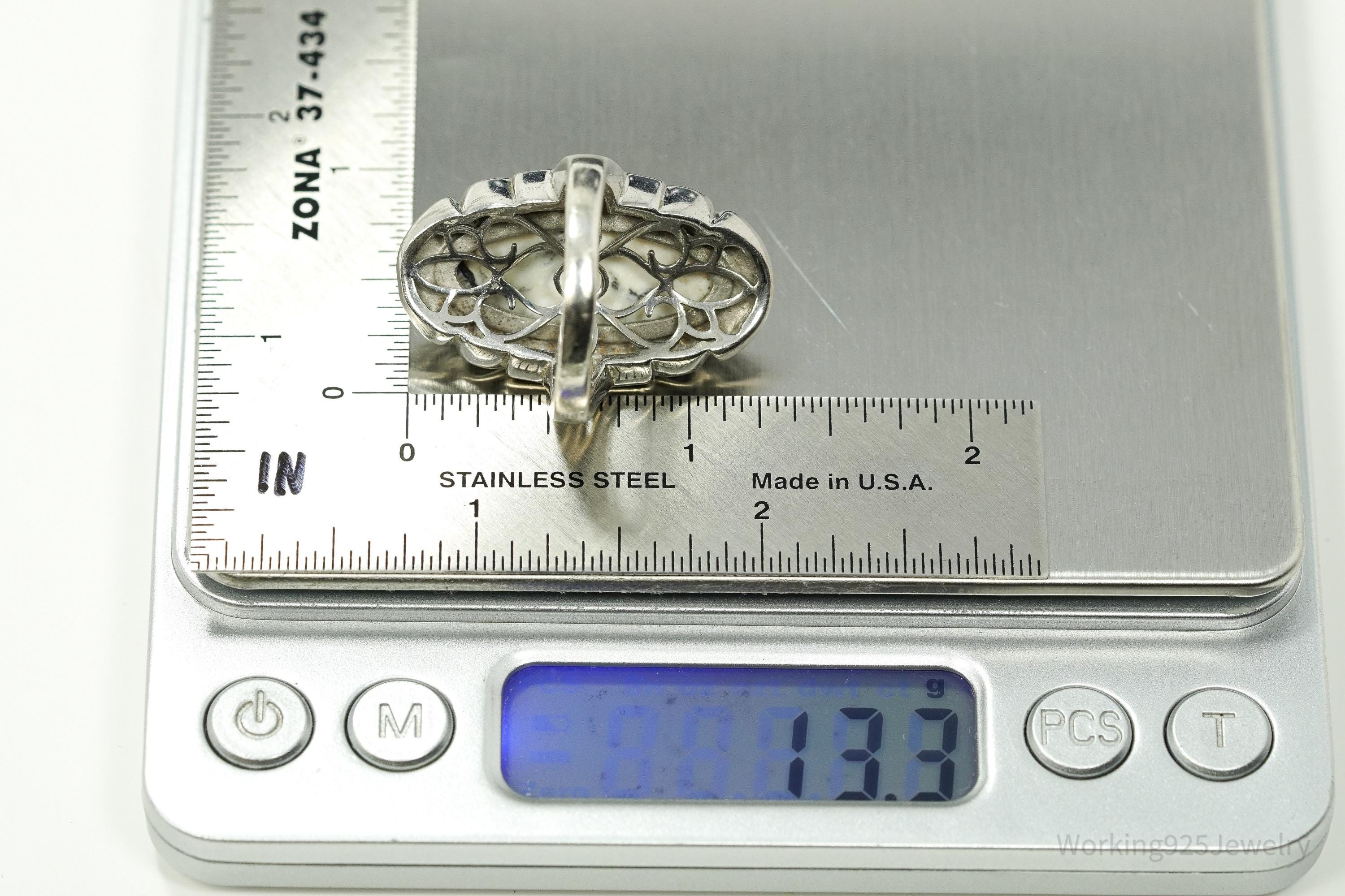 Vintage White Howlite Sterling Silver Ring - Size 9.25