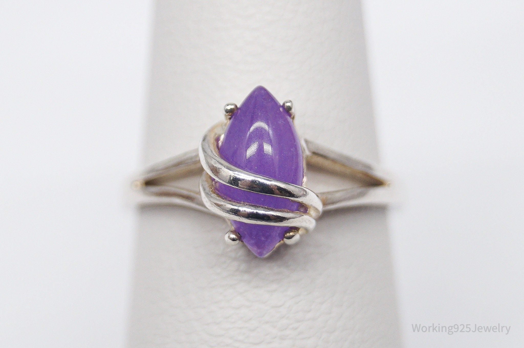 Vintage Avon Lavender Jade Sterling Silver Ring - Size 5