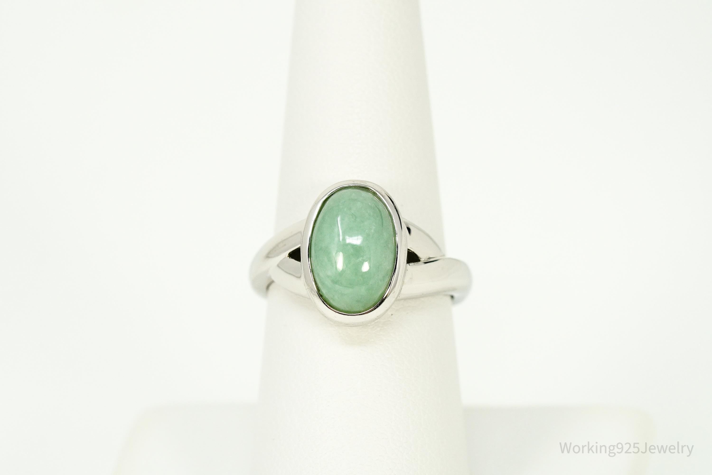 Vintage Green Jade Sterling Silver Ring - Size 8