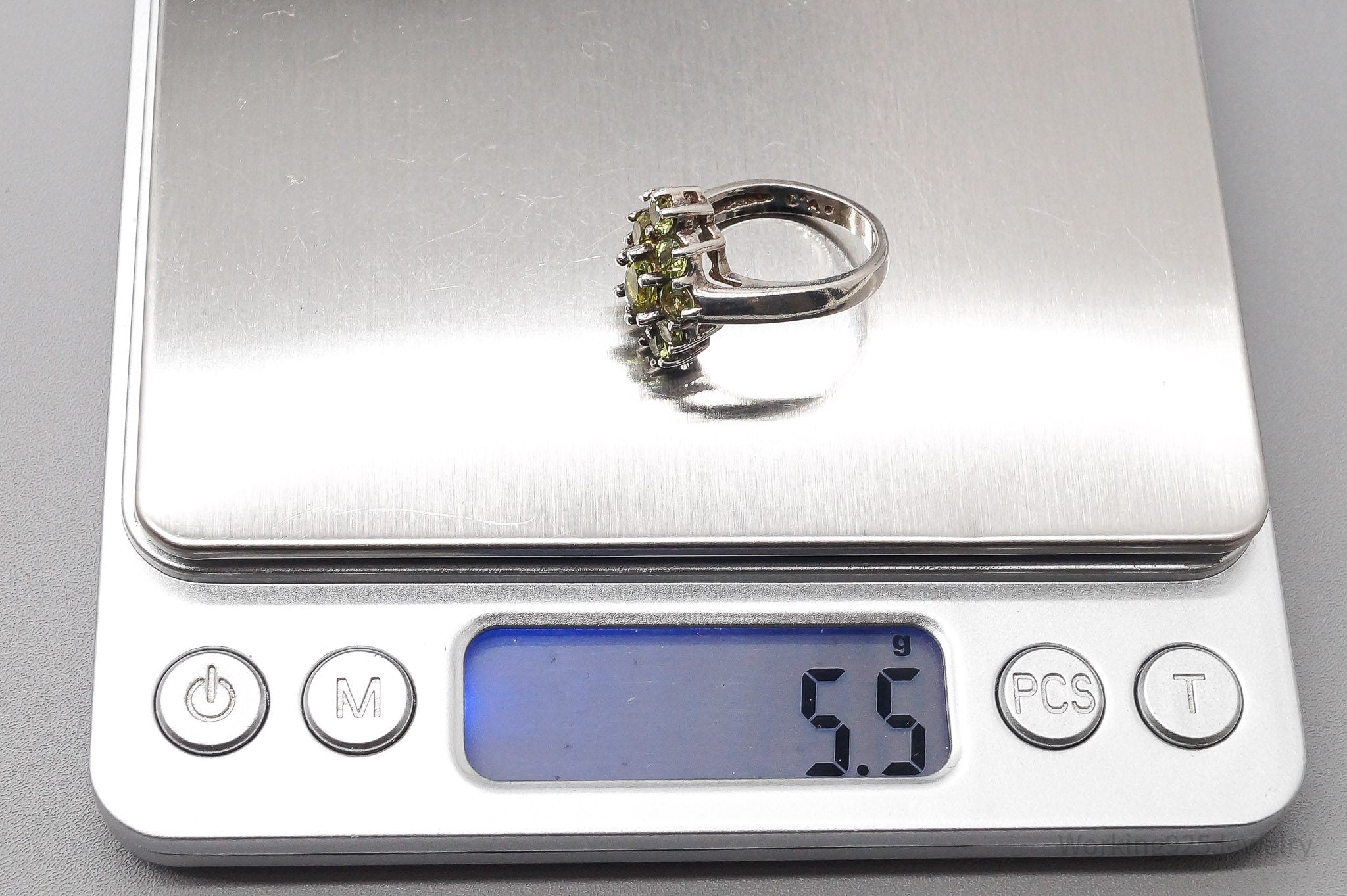 Vintage Peridot Sterling Silver Ring - Size 6