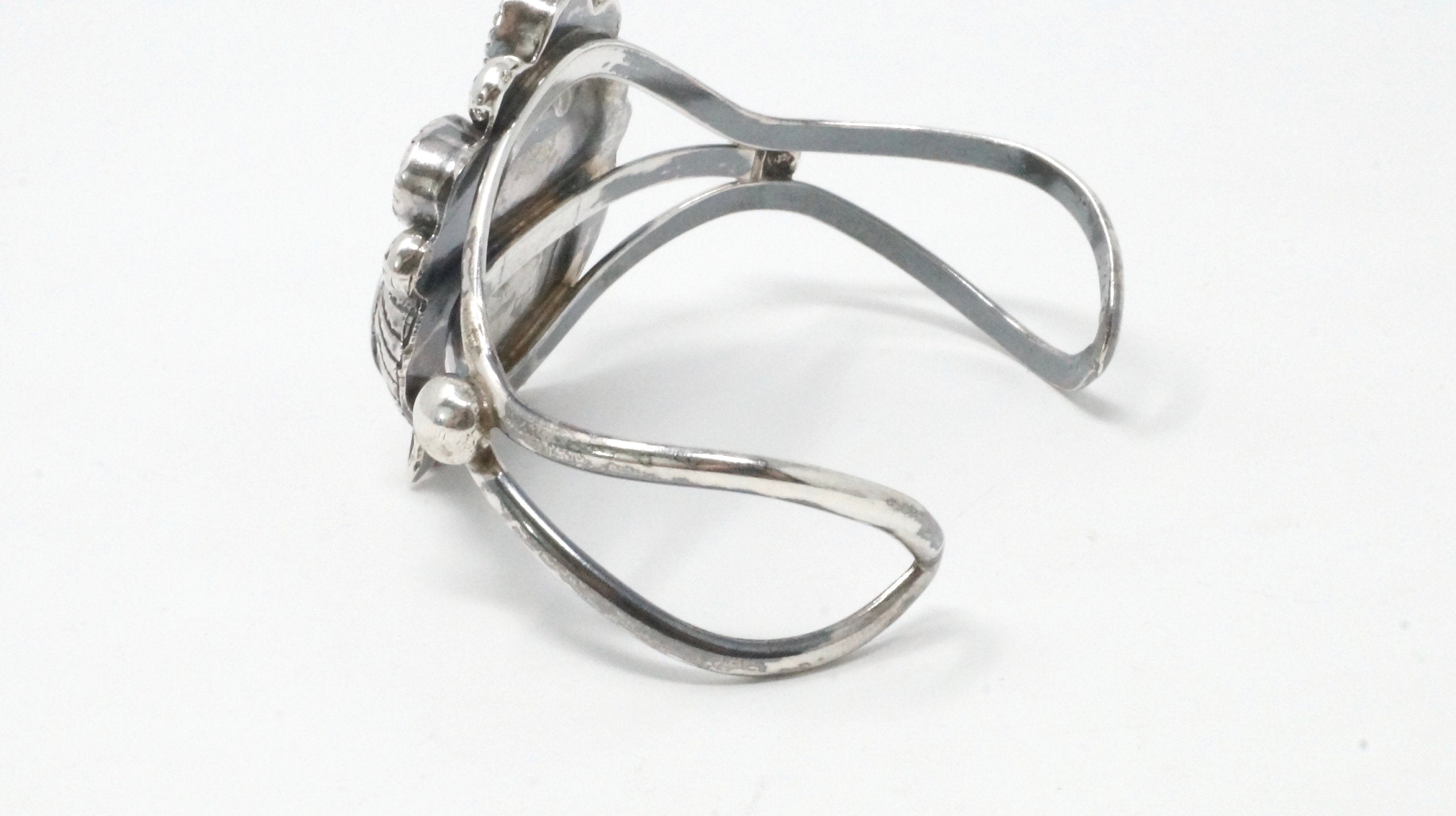 Vintage Malachite Mother of Pearl Sterling Silver Feather Design Cuff Bracelet