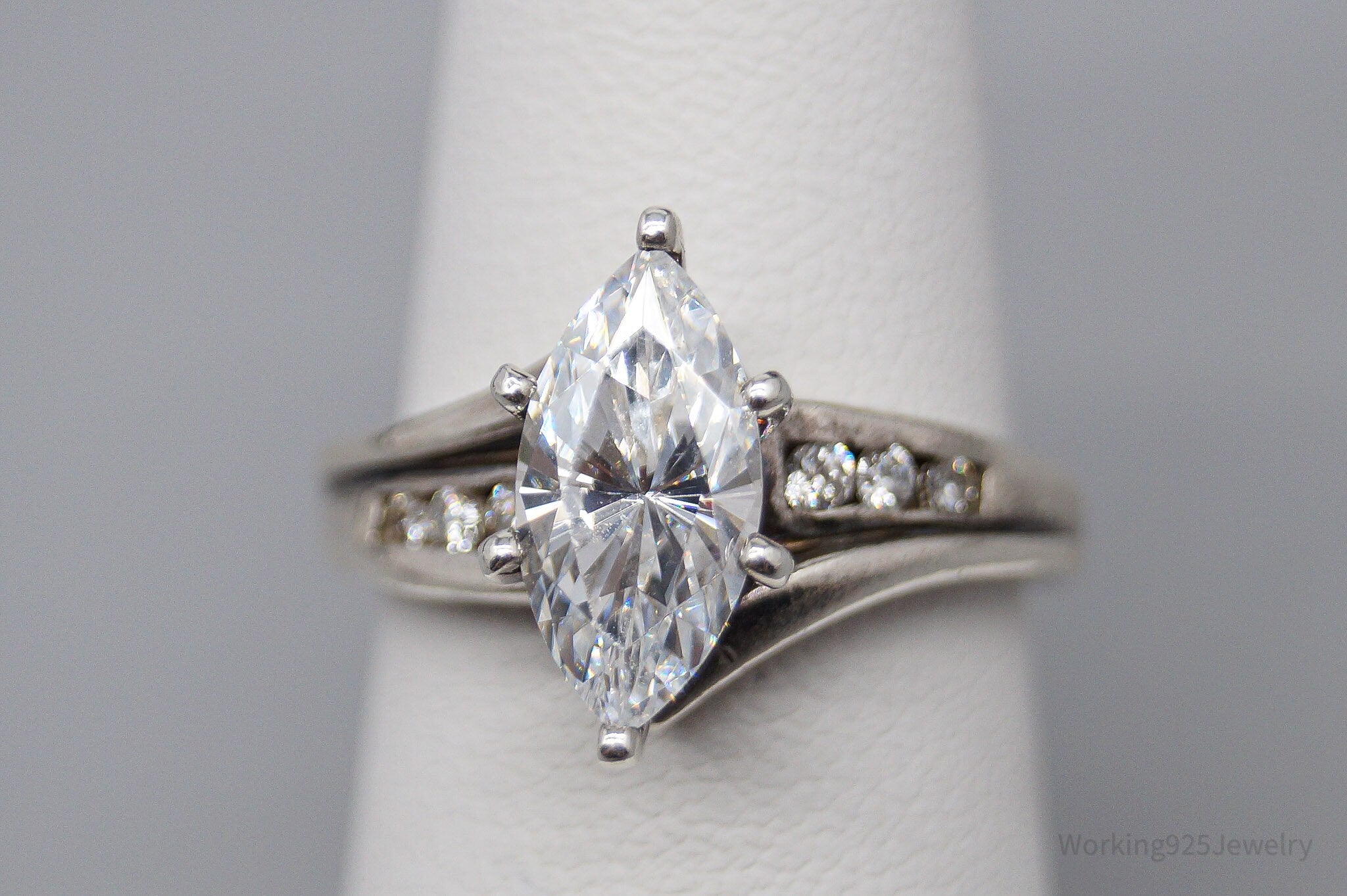 Vintage White Diamonique Cubic Zirconia Sterling Silver Ring Size 6.25