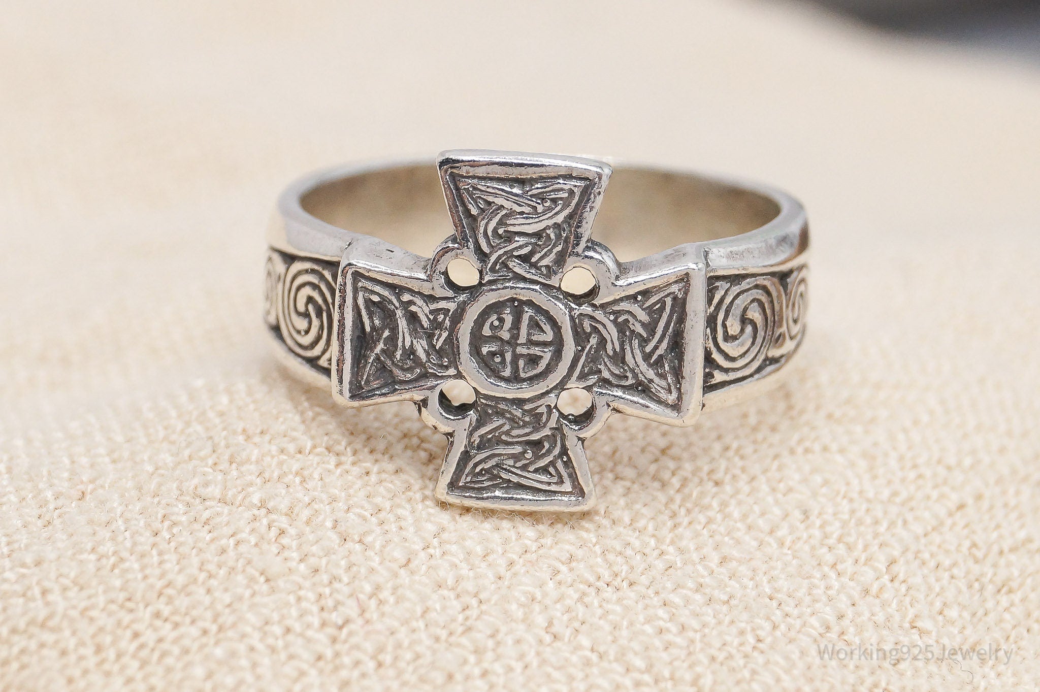 Vintage Celtic Knot Cross Sterling Silver Ring - Size 7.25