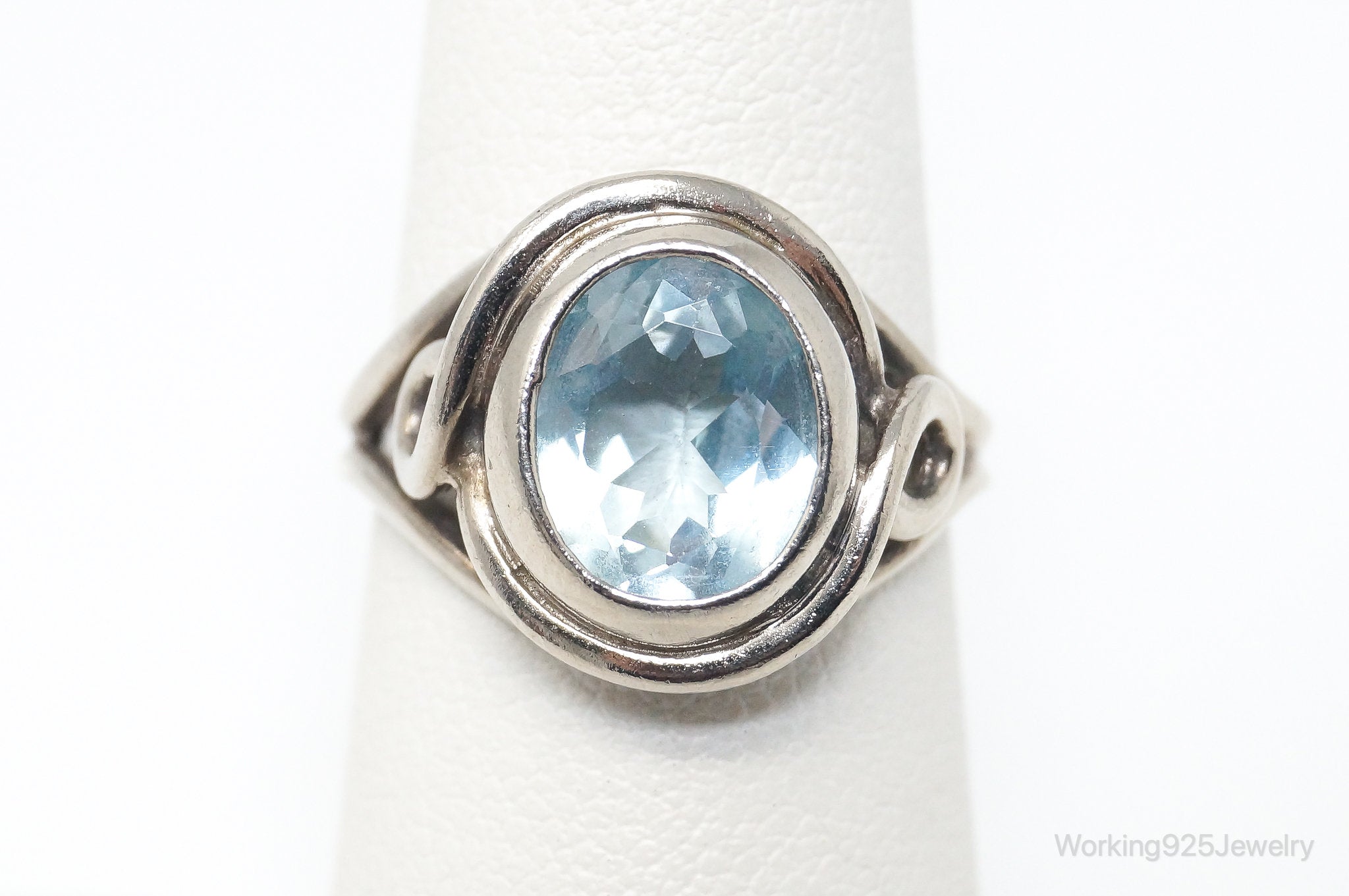 Vintage Modernist Style Blue Topaz Sterling Silver Ring - Size 6