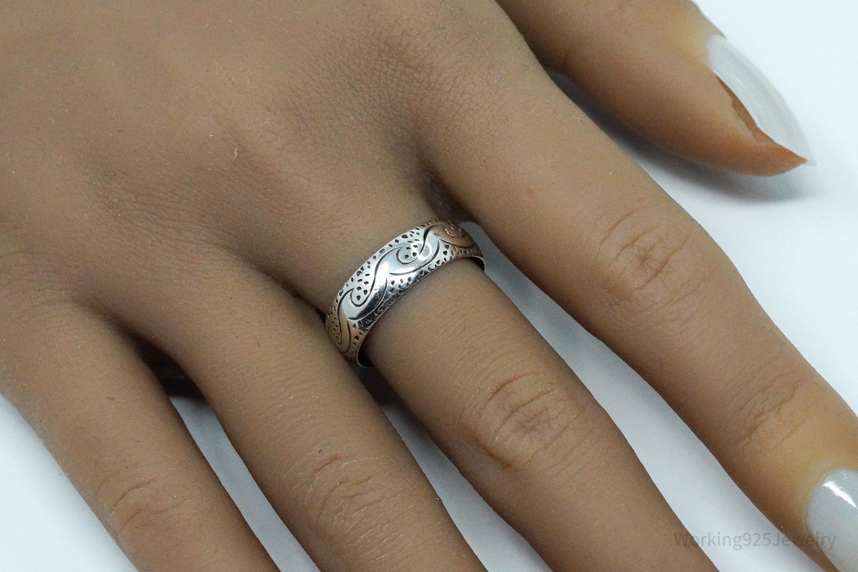 Vintage Waves Design Sterling Silver Band Ring - Size 8.25