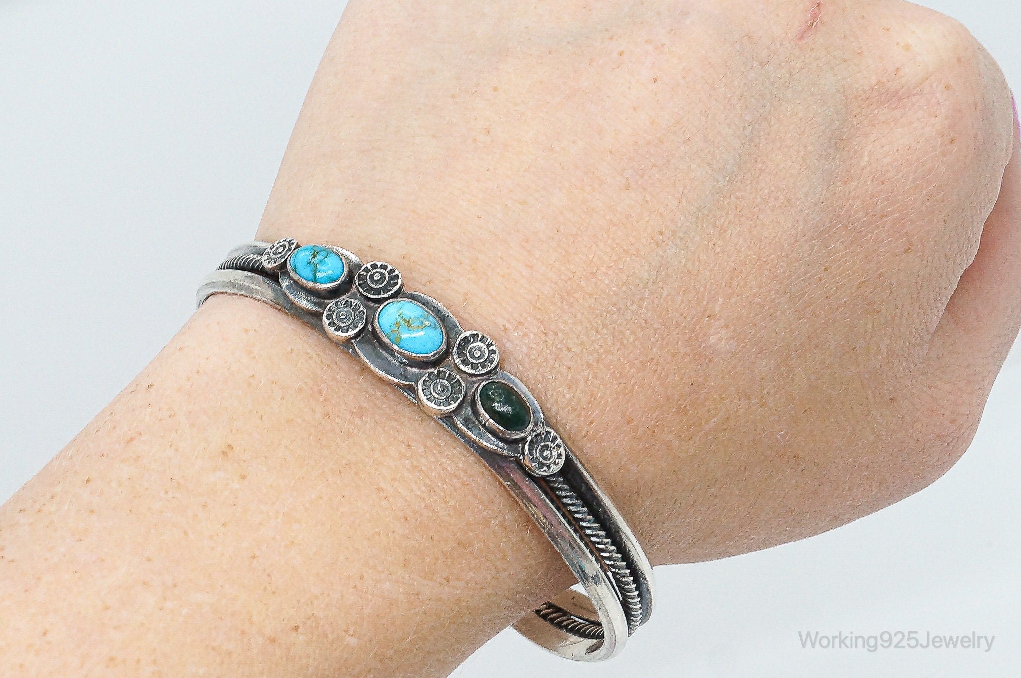 Vintage Native American Unsigned Turquoise Sterling Silver Bracelet