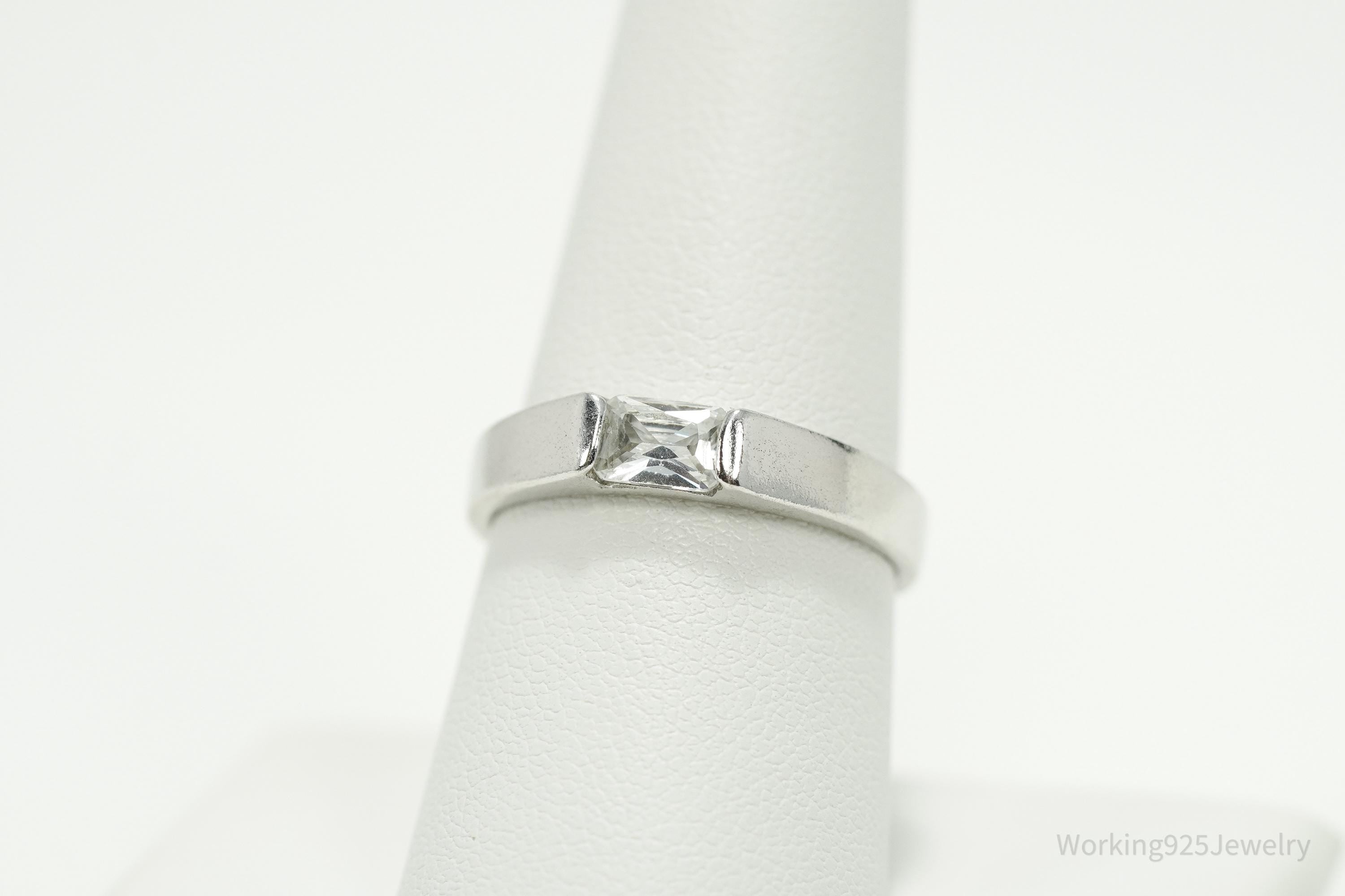 Vintage Cubic Zirconia Sterling Silver Ring Size 8.25