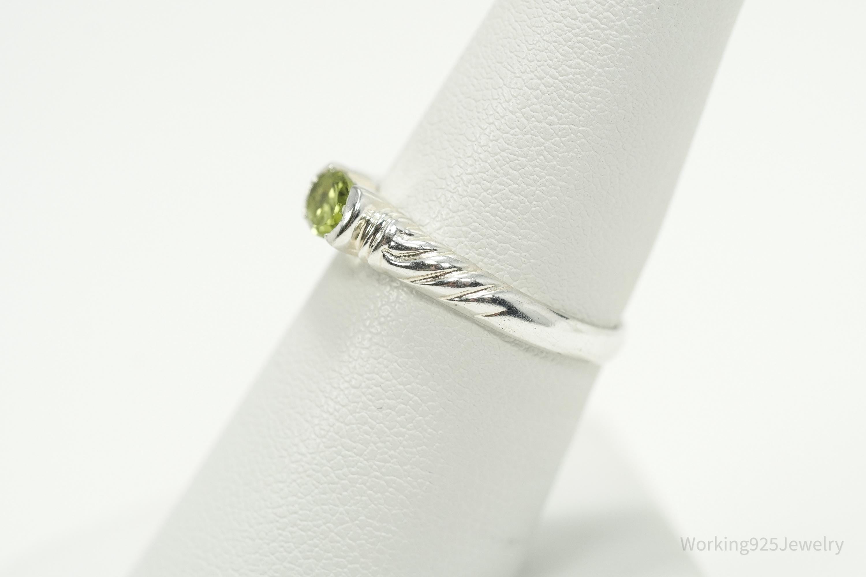 Vintage Green Peridot Sterling Silver Ring - Size 7