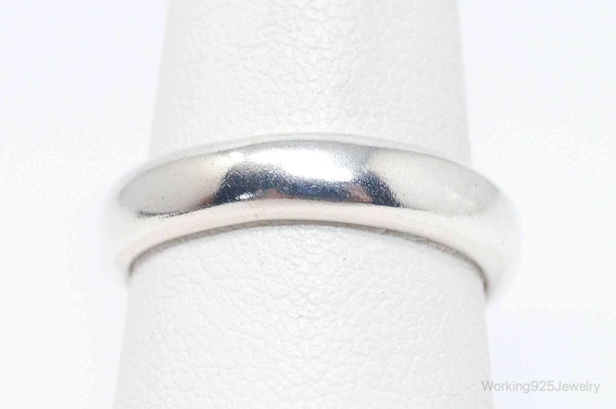 Vintage Sleek Modern Sterling Silver Band Ring - Size 7.75