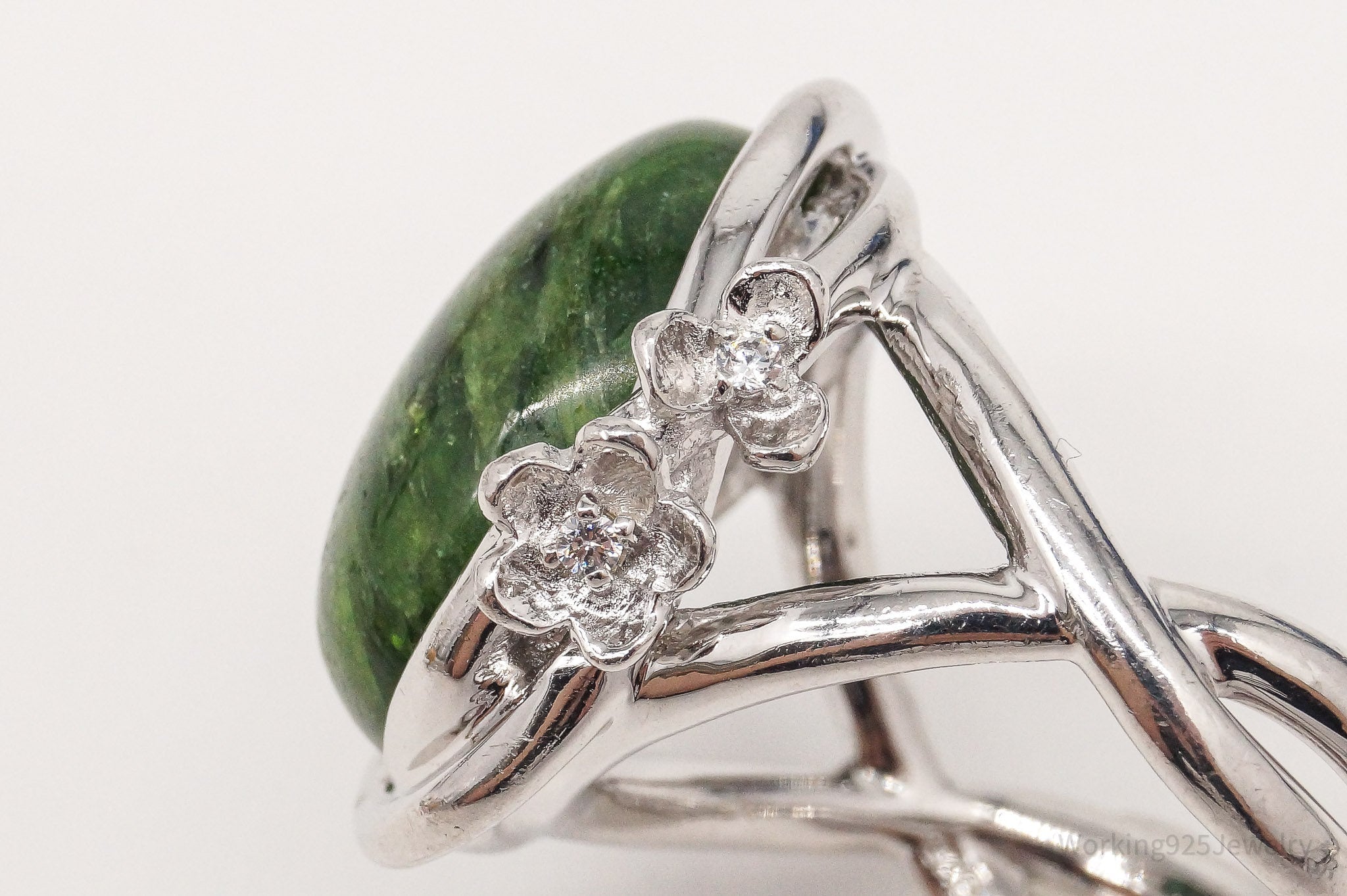 Vintage Natural Green Chrome Diopside Cubic Zirconia Sterling Silver Ring SZ 8.5