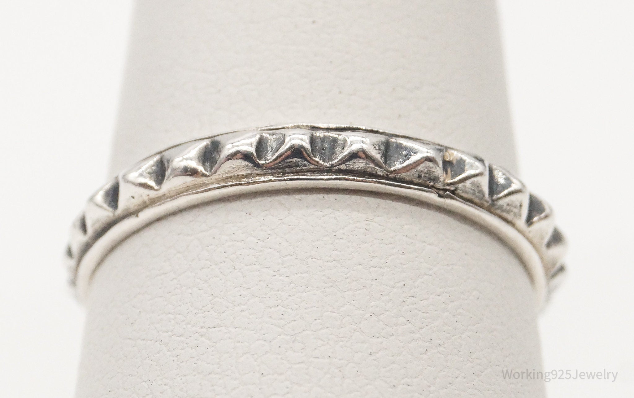 Vintage Studded Sterling Silver Band Ring - Size 7.75