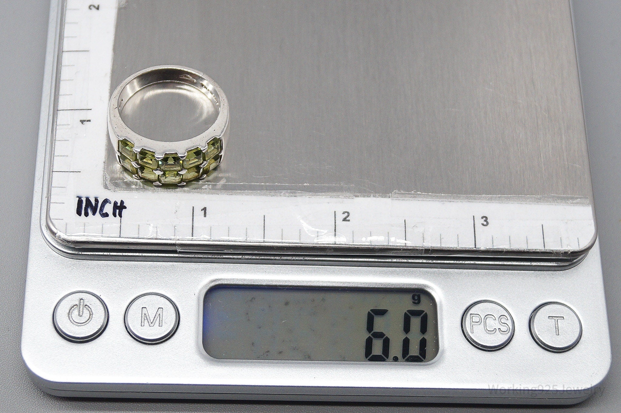 Vintage Peridot Sterling Silver Band Ring - Size 7.75