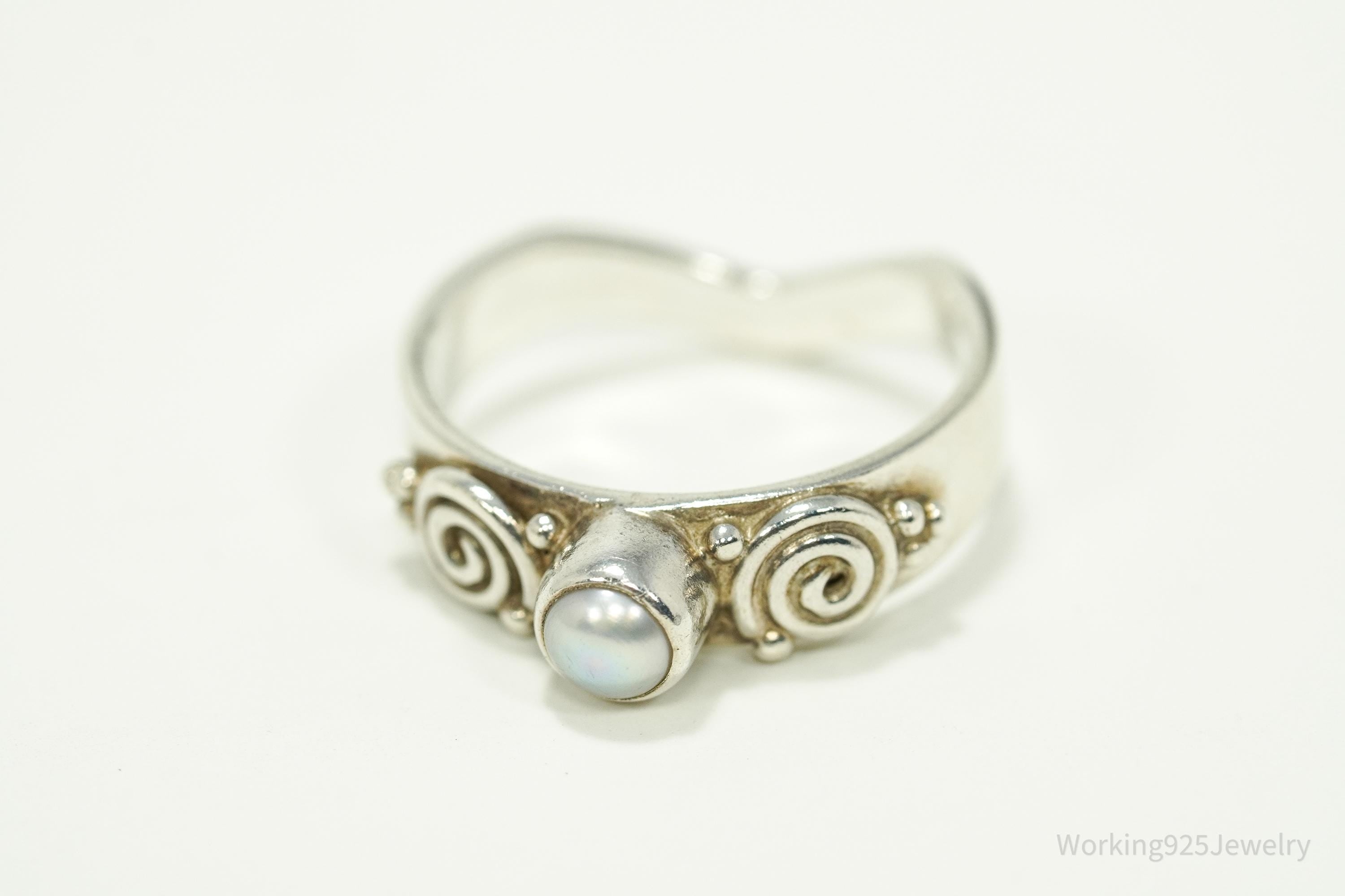 Vintage White Pearl Silver Ring - Size 5.75