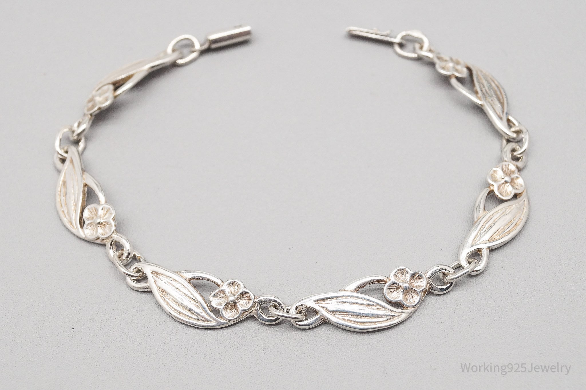 Vintage Polish Flowers Sterling Silver Bracelet