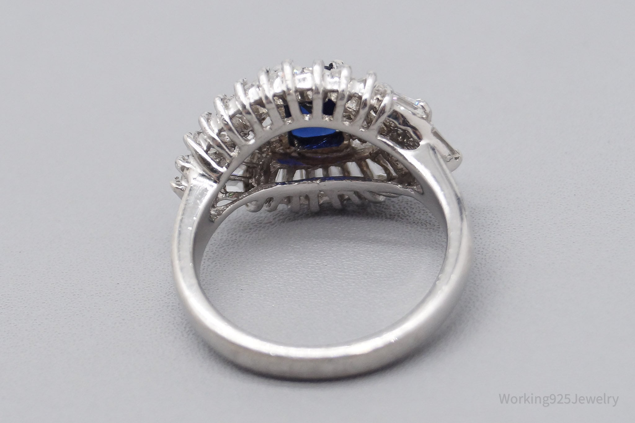 Vintage Lab Sapphire Cubic Zirconia Sterling Silver Ring - Size 8