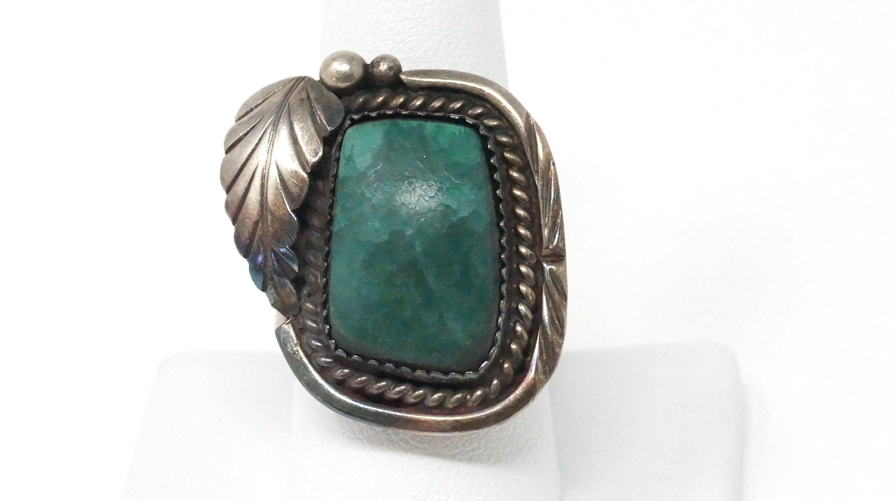 Vintage Large Green Turquoise Southwestern Handmade Sterling Silver Ring Sz 9.75