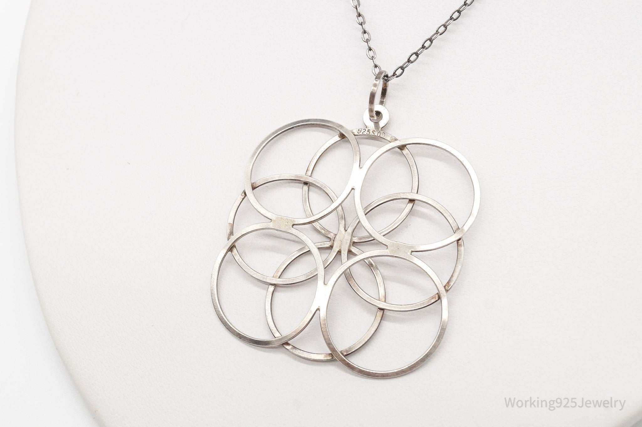 Vintage Modernist Linked Circles Sterling Silver Pendant - 835S Silver Chain