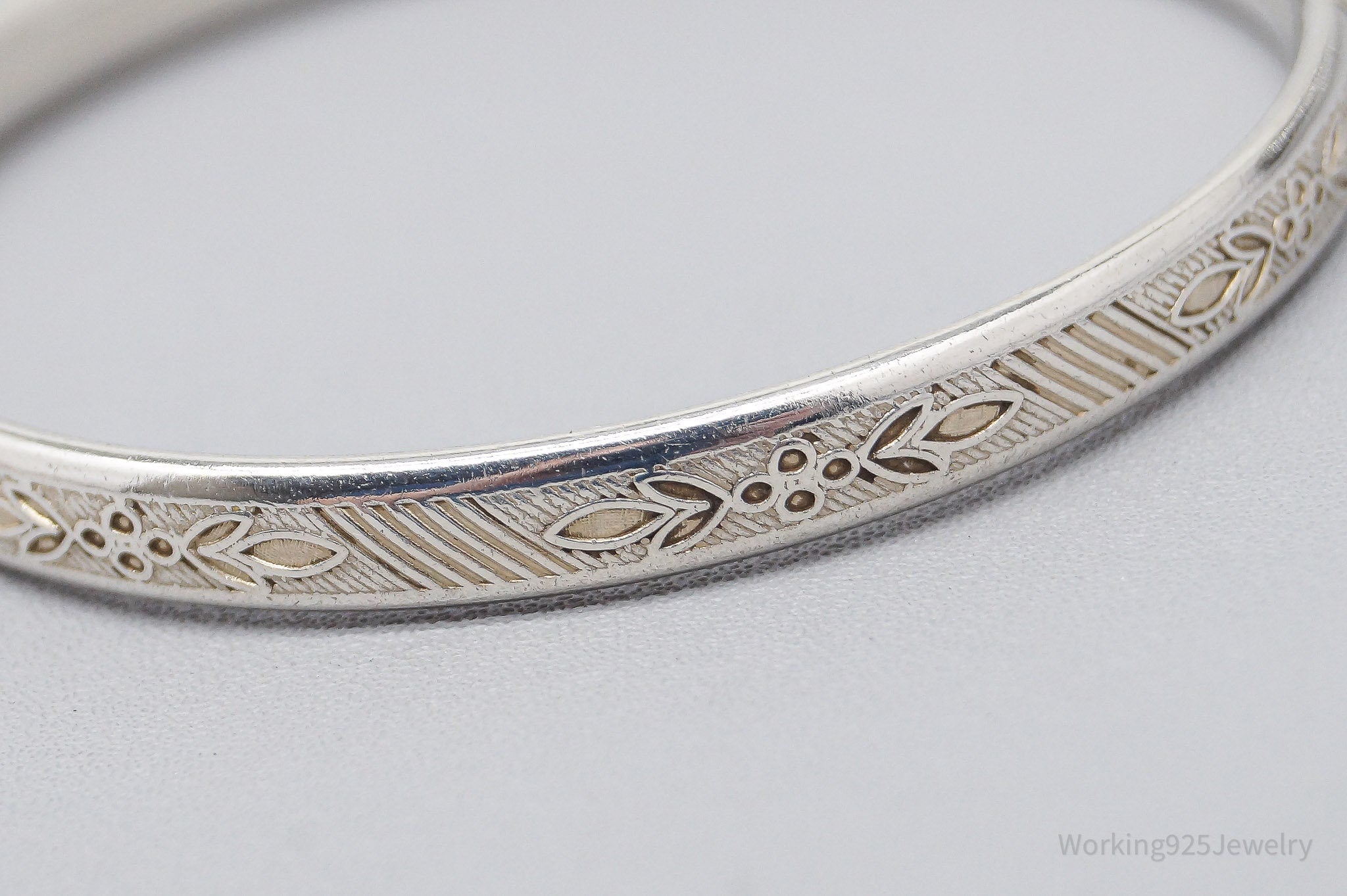 Vintage Art Deco Style Sterling Silver Bangle Bracelet 5.5"