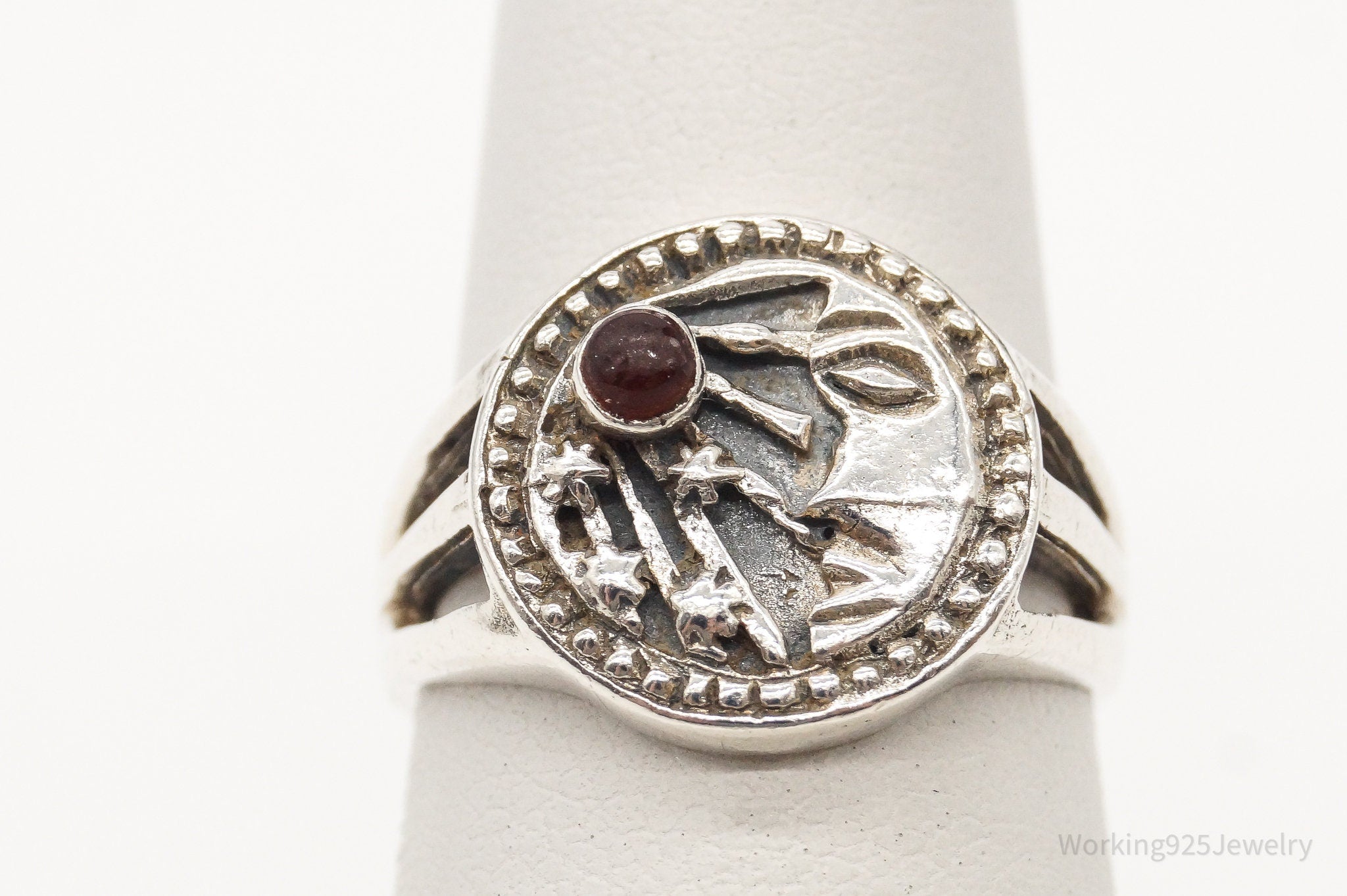 Vintage Moon Face & Stars Garnet Sterling Silver Ring Size 5.25