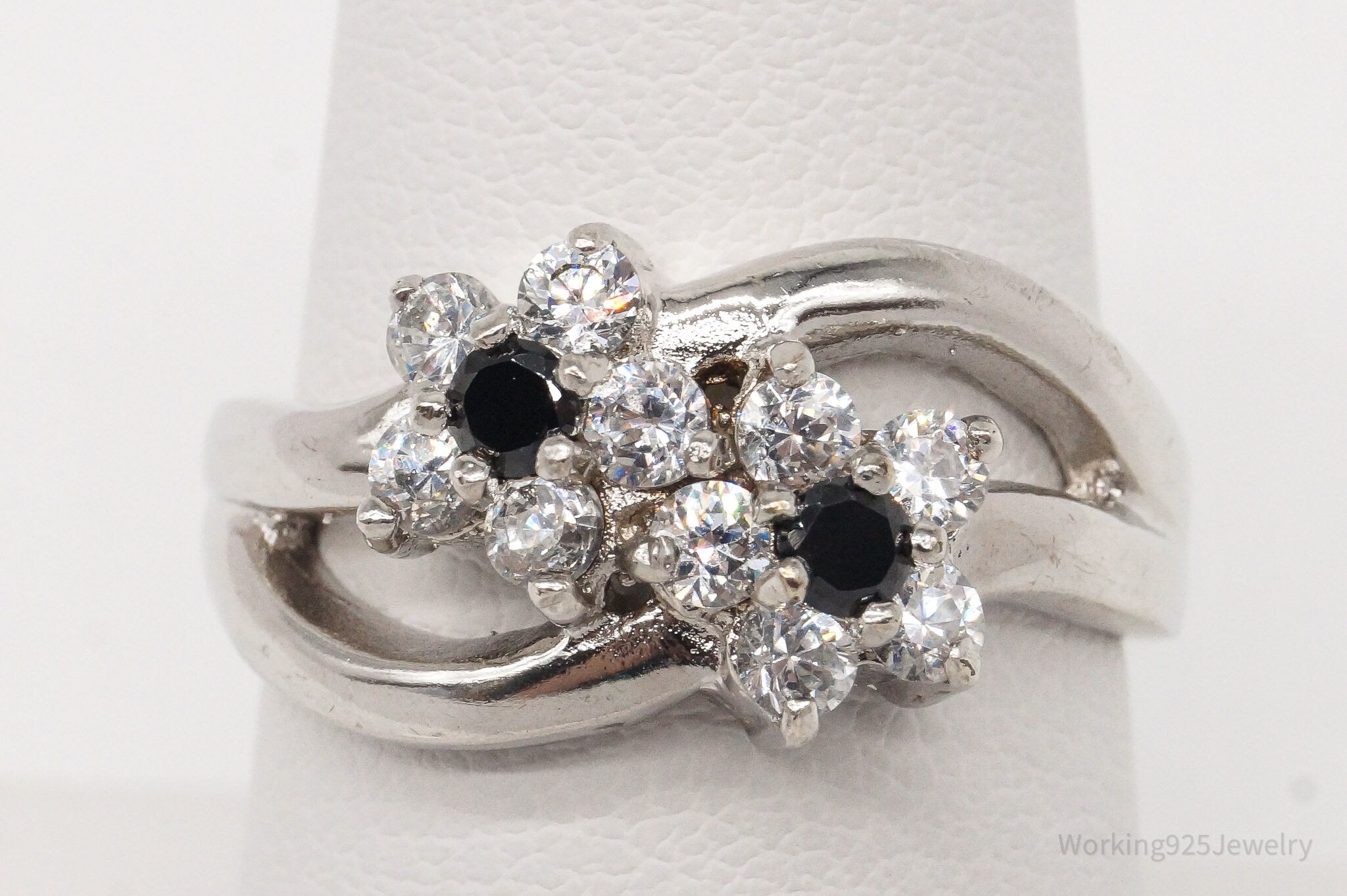 Vintage EDCO Black & White Cubic Zirconia Flowers Silver Tone Ring - Size 7.75