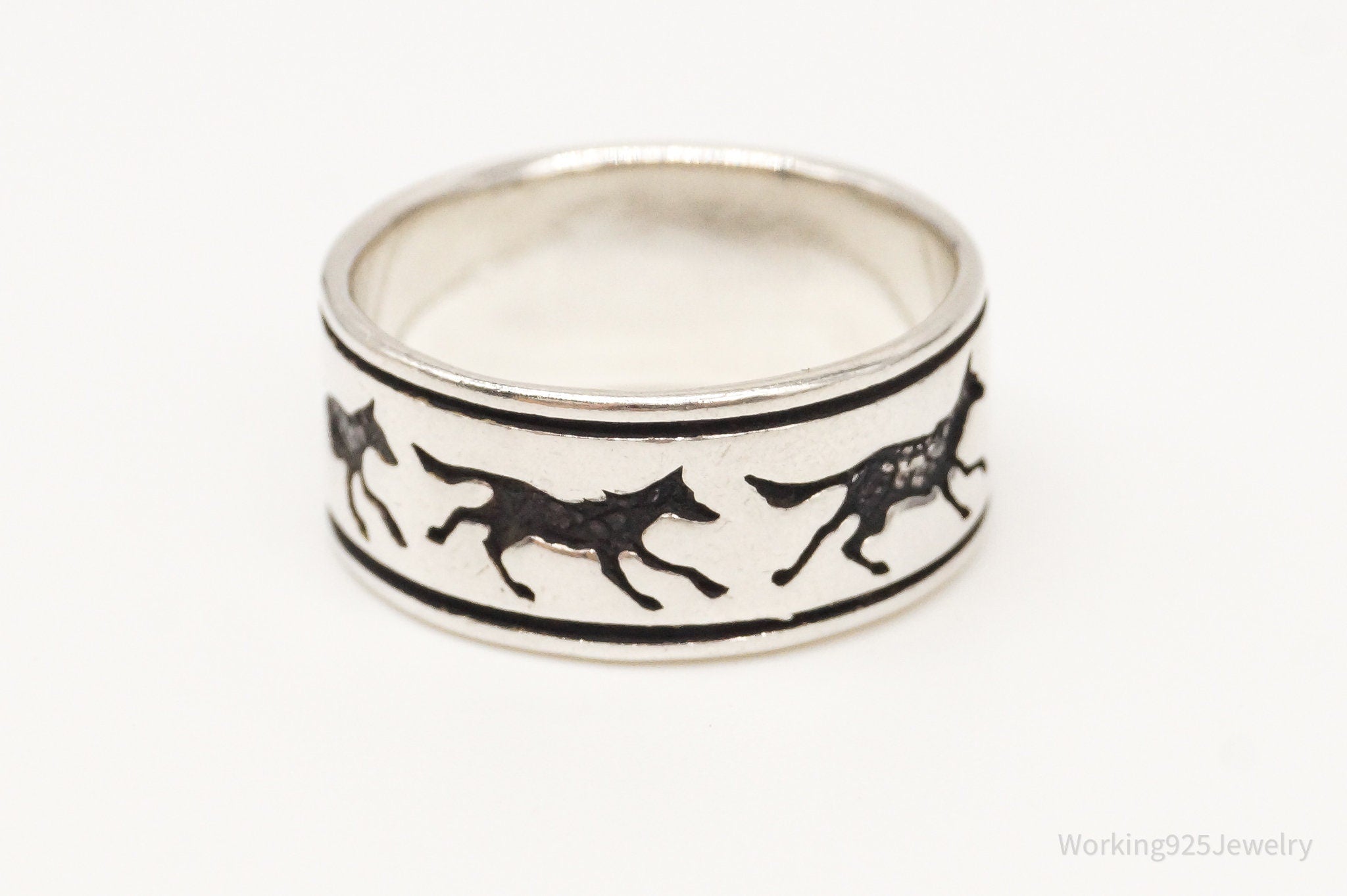 Vintage Native American Wolves Sterling Silver Ring - Size 6.5