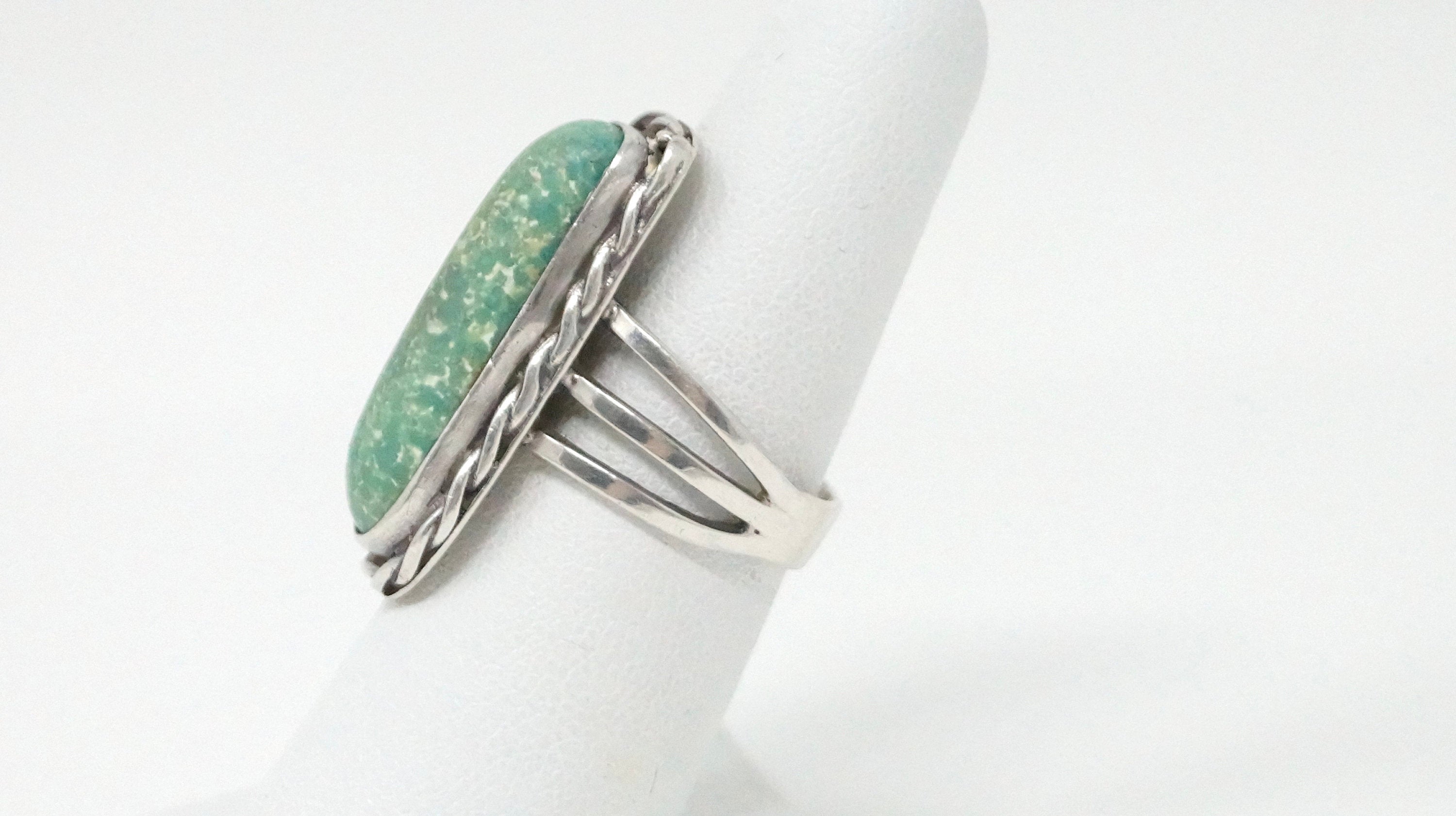 Vintage Southwestern Turquoise Sterling Silver Ring - Size 6.75