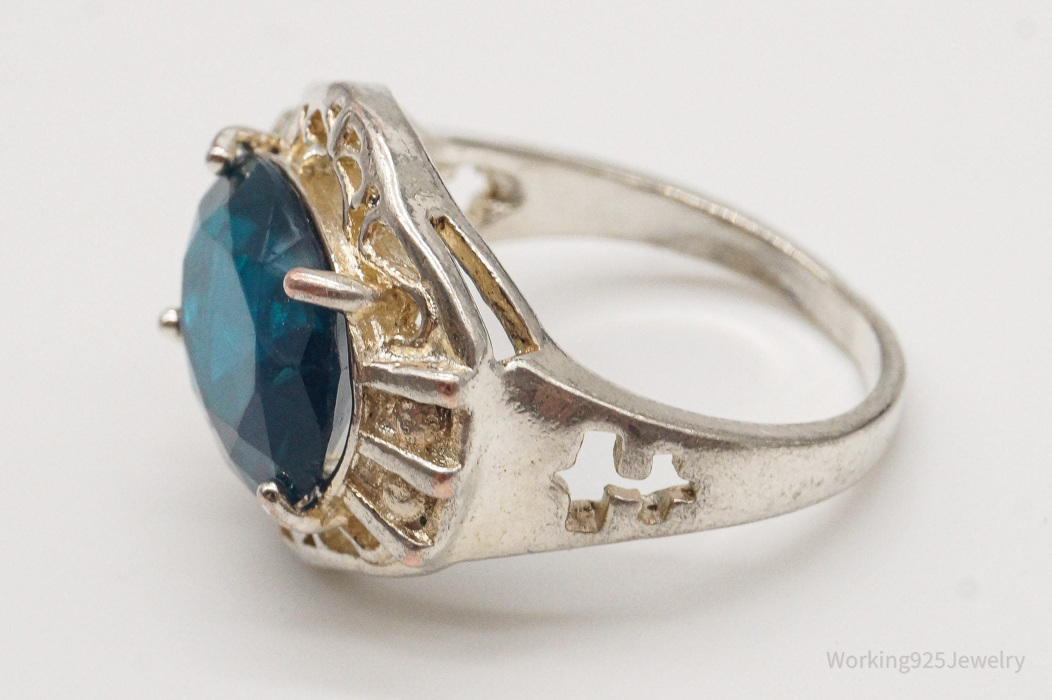 Vintage Blue Stone Sterling Silver Plated Ring - Size 6.75