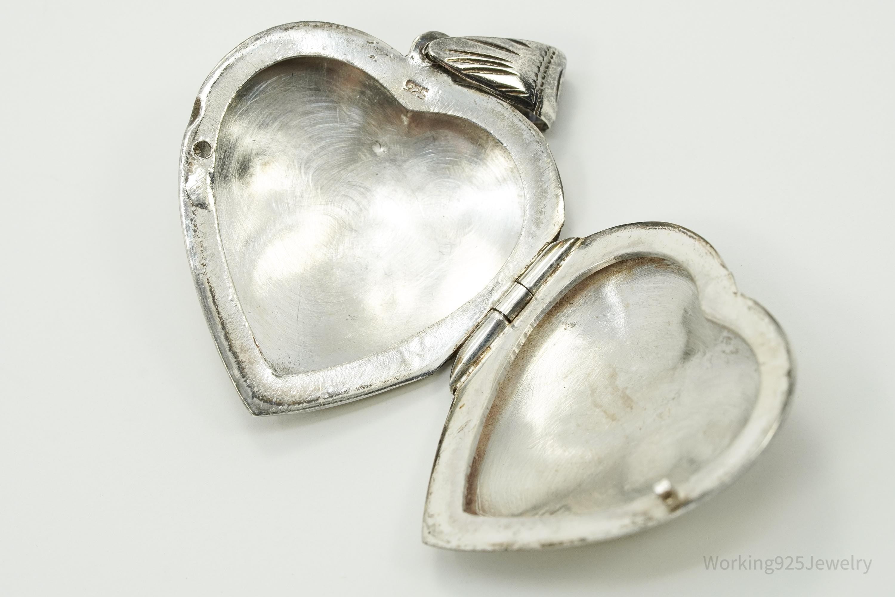 Vintage Etched Floral Heart Picture Locket Sterling Silver Pendant